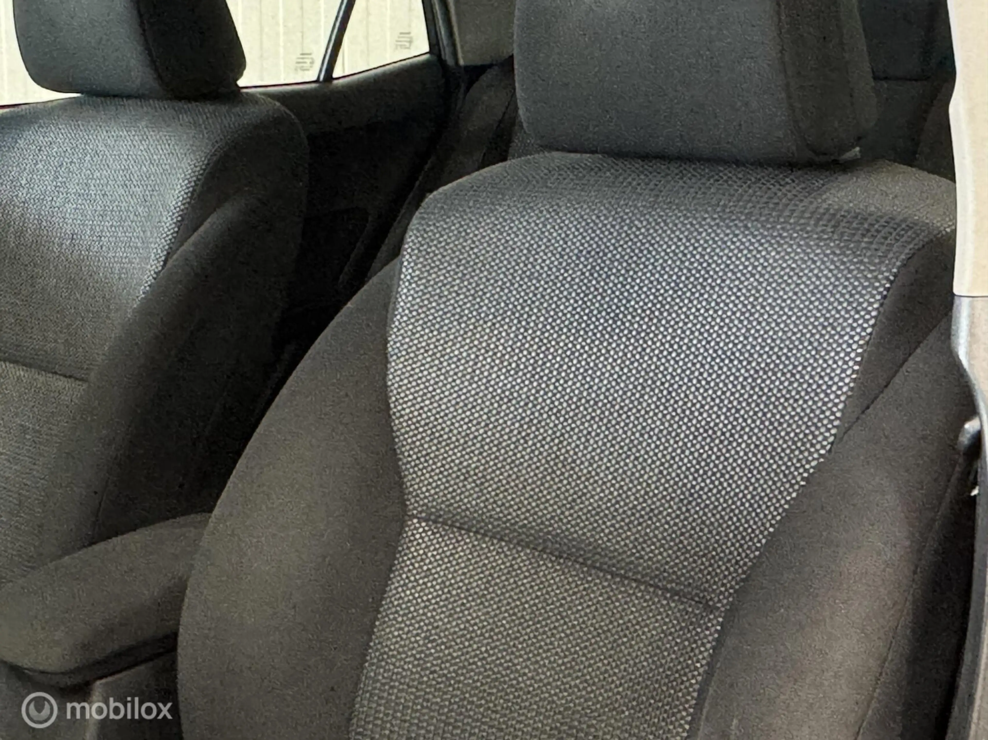 Toyota Auris 1.8 Full Hybrid Dynamic [ NAP 1e eigenaar camera ] — photo 9