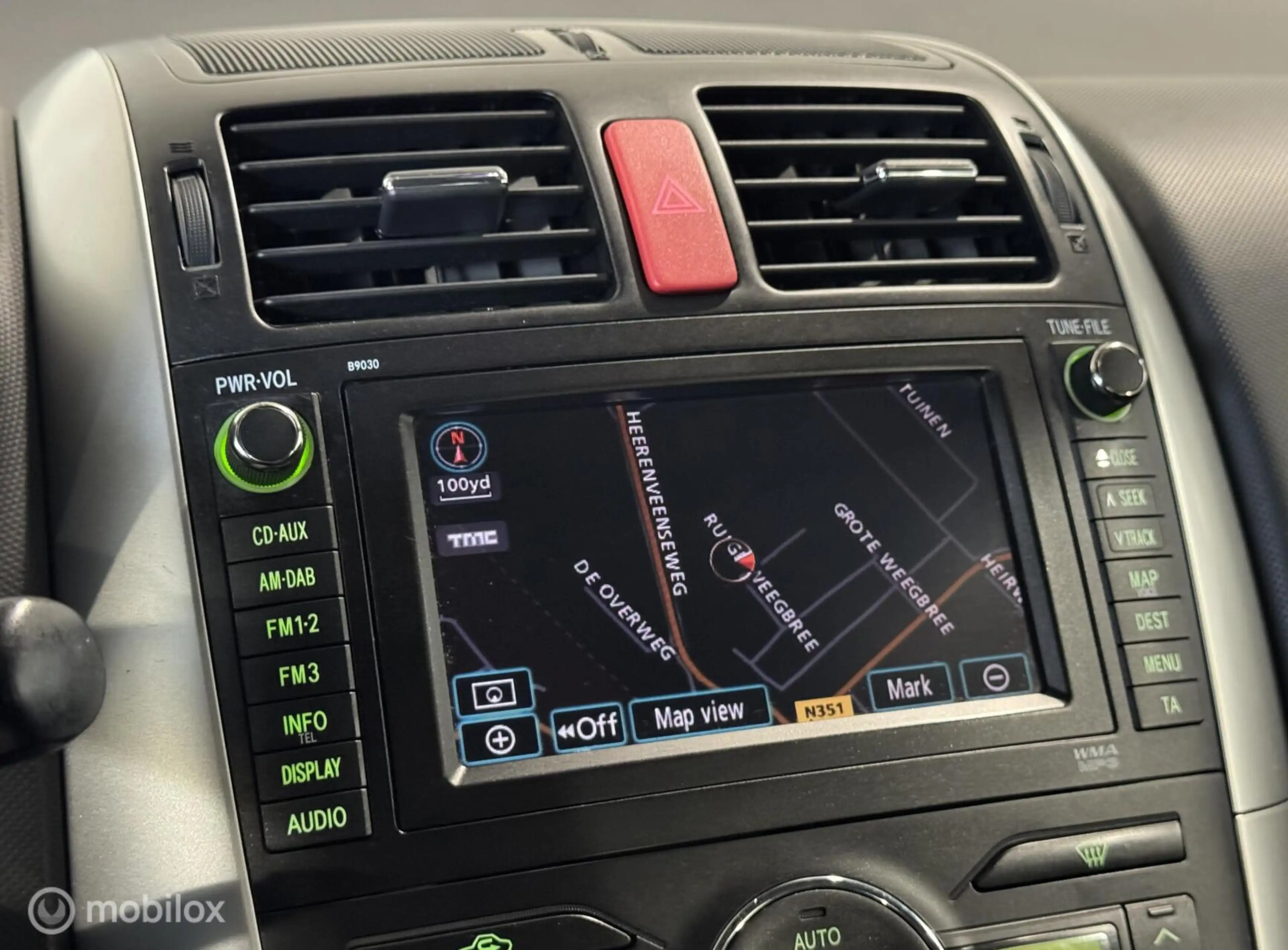 Toyota Auris 1.8 Full Hybrid Dynamic [ NAP 1e eigenaar camera ] — photo 21