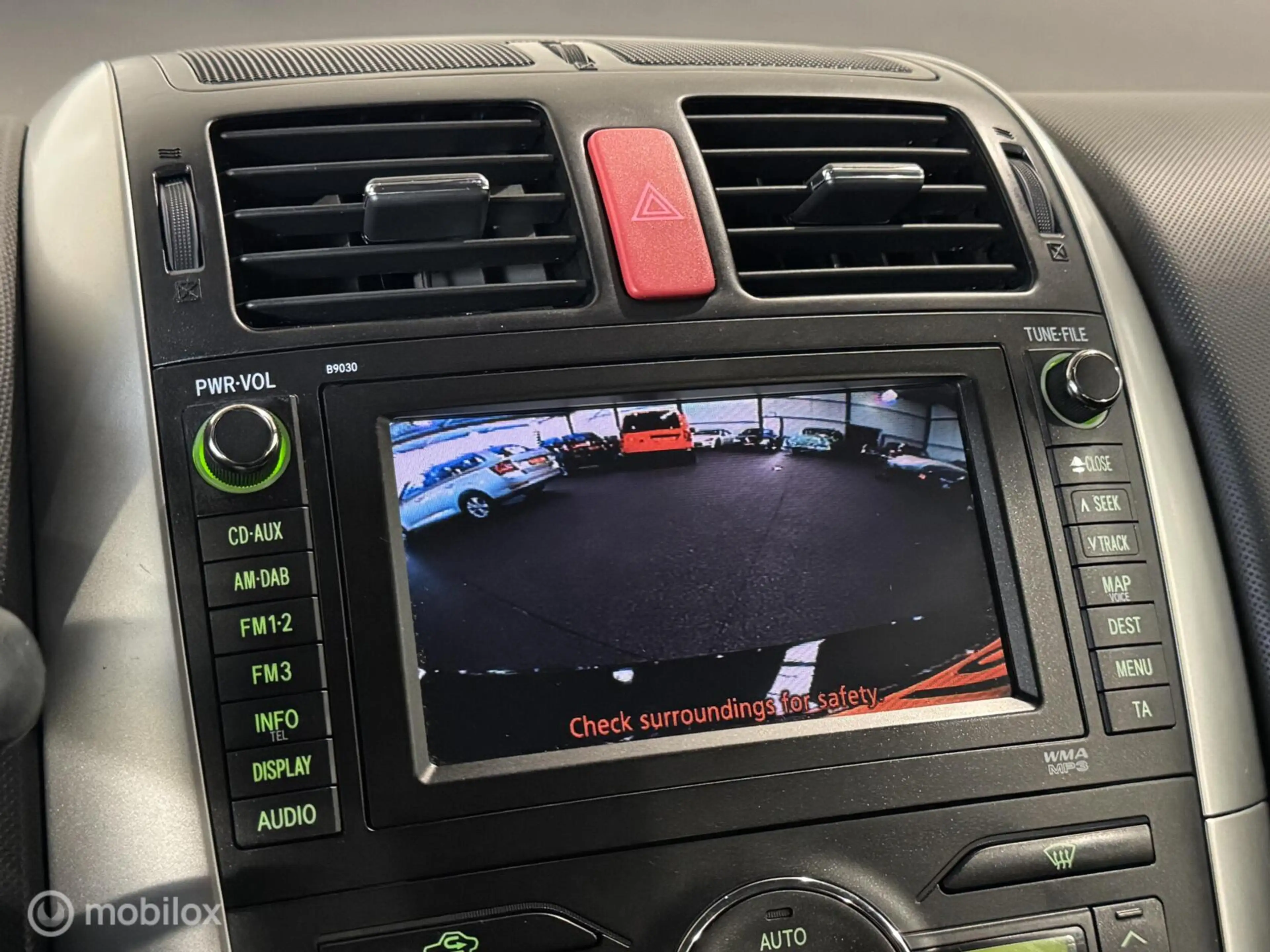 Toyota Auris 1.8 Full Hybrid Dynamic [ NAP 1e eigenaar camera ] — photo 18