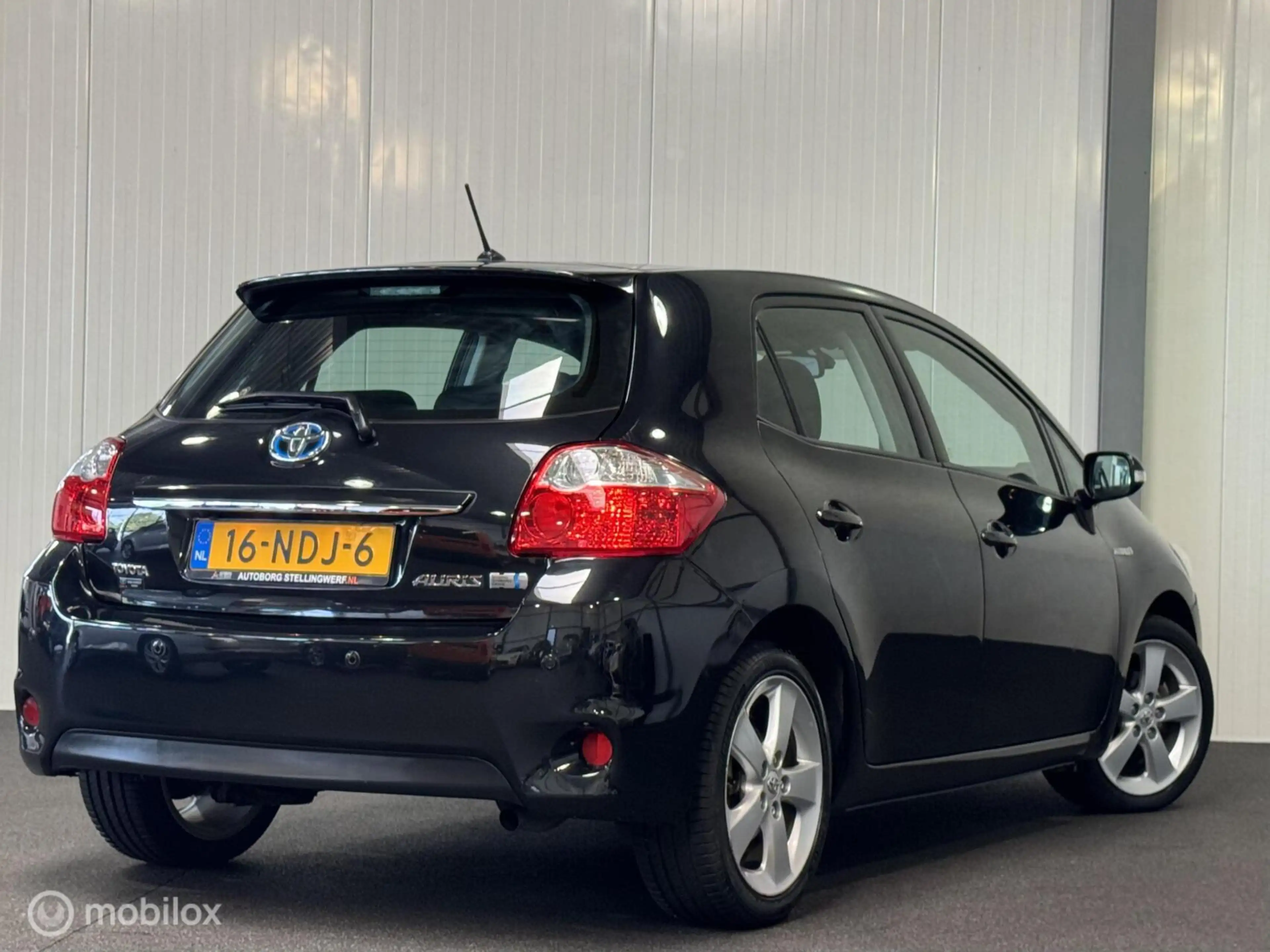 Toyota Auris 1.8 Full Hybrid Dynamic [ NAP 1e eigenaar camera ] — photo 6