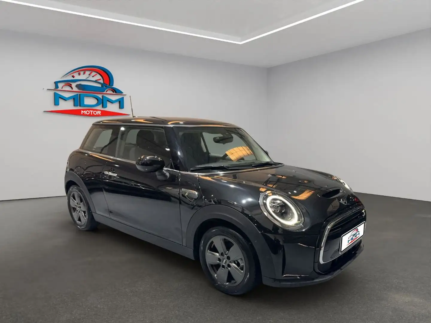 MINI Cooper SE Negro - 1
