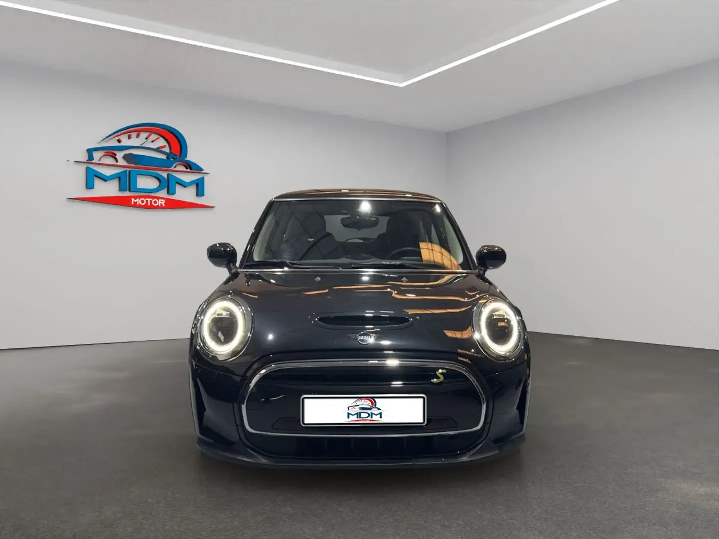 MINI Cooper SE Negro - 2