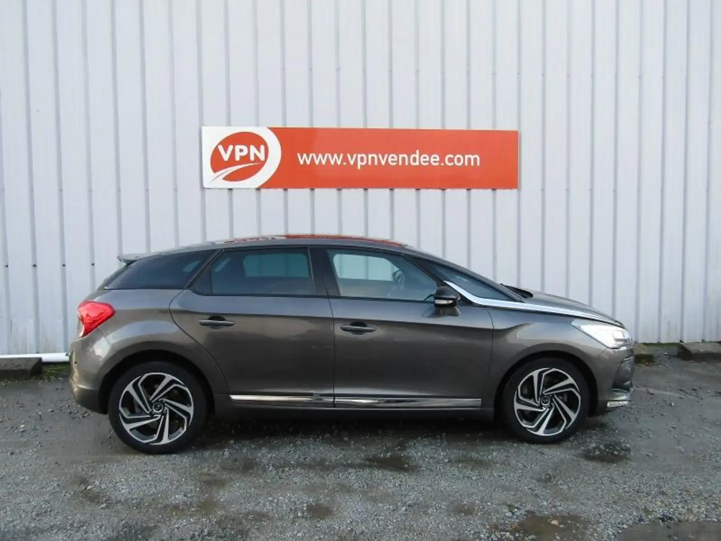 DS Automobiles DS 5 BlueHDi 180ch So Chic S\u0026S EAT6 Gris - 2