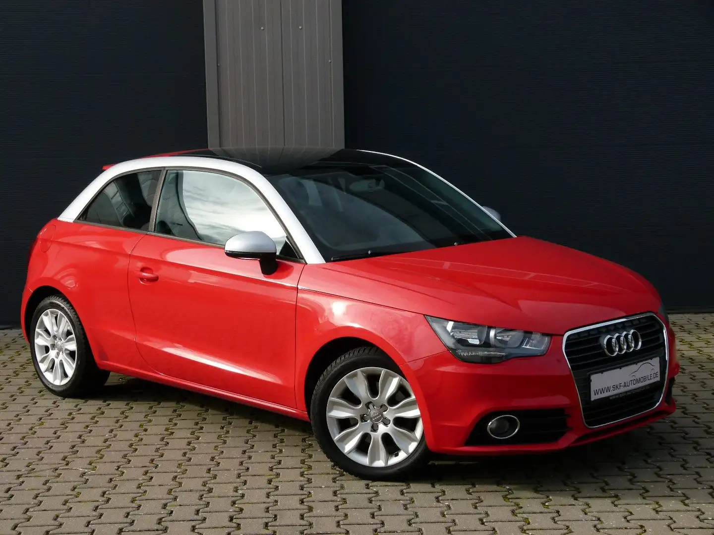Audi A1 1,4 S-tronic Panorama Sitzheizung Keyless Rot - 2