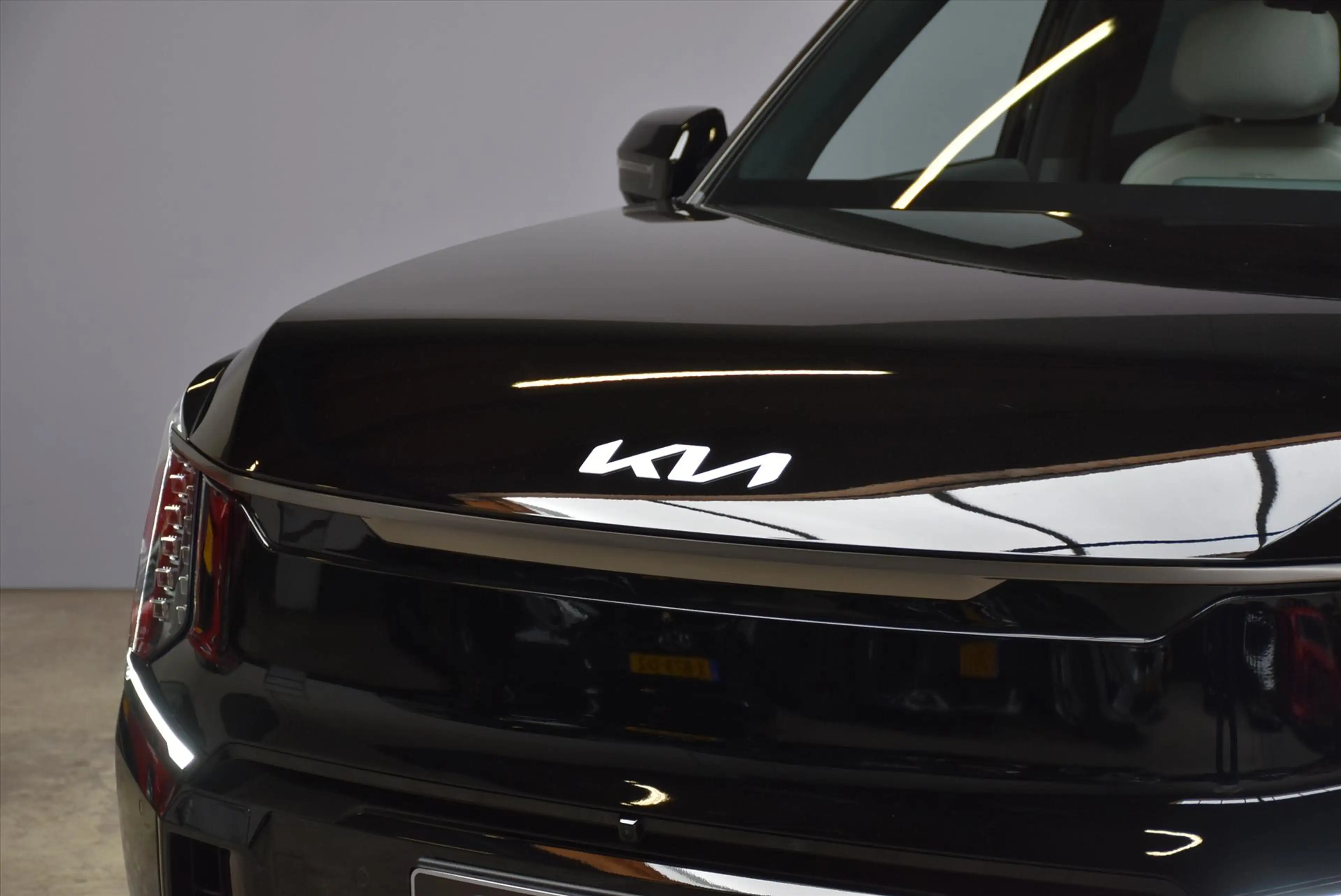 Kia EV9 99,8kWh 384pk AWD Dual Motor (6-zits) GT-Line STAA — photo 3