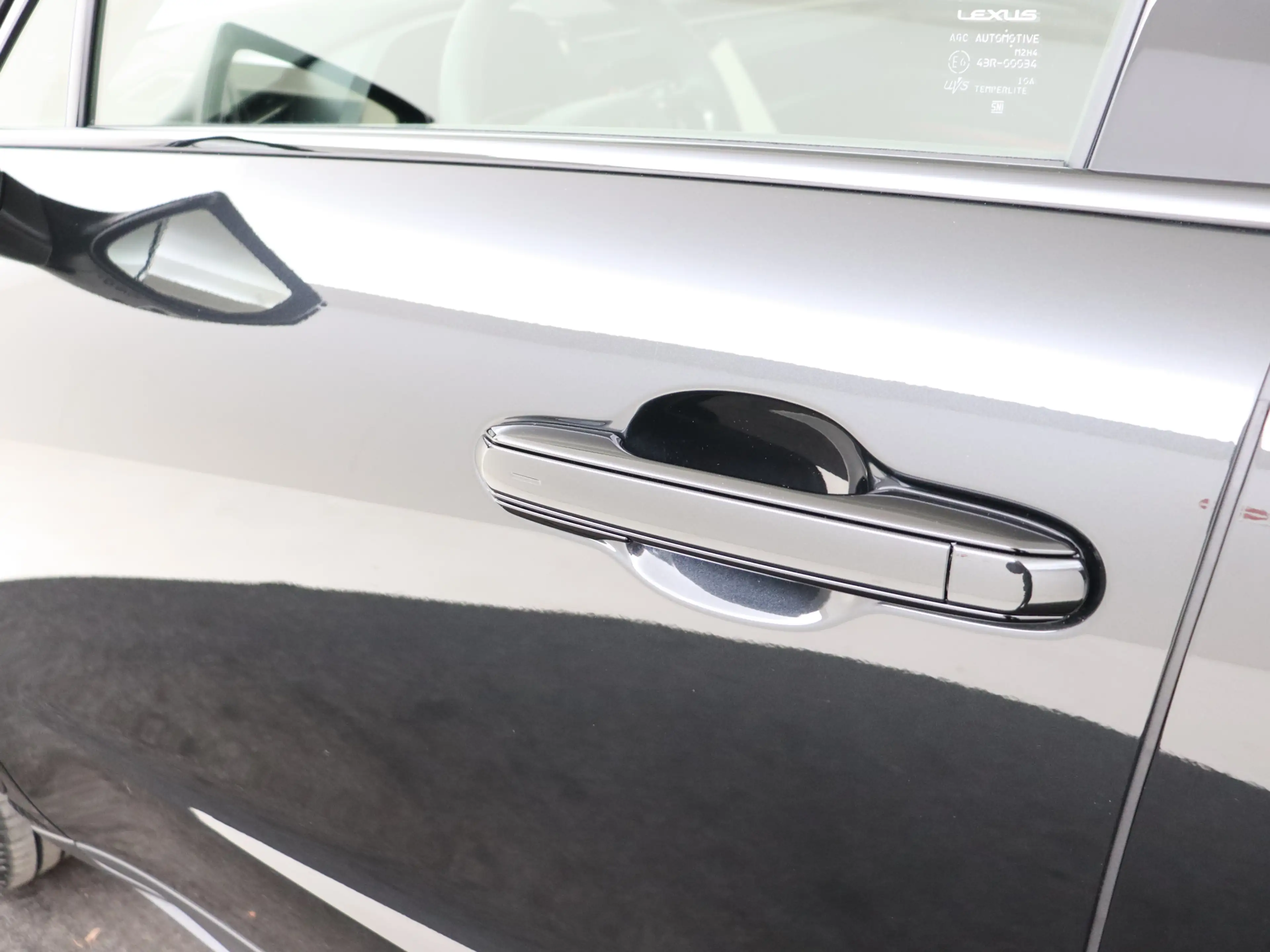 Lexus LBX 35th Edition | Head-up Display | Mark Levinson | M — photo 6