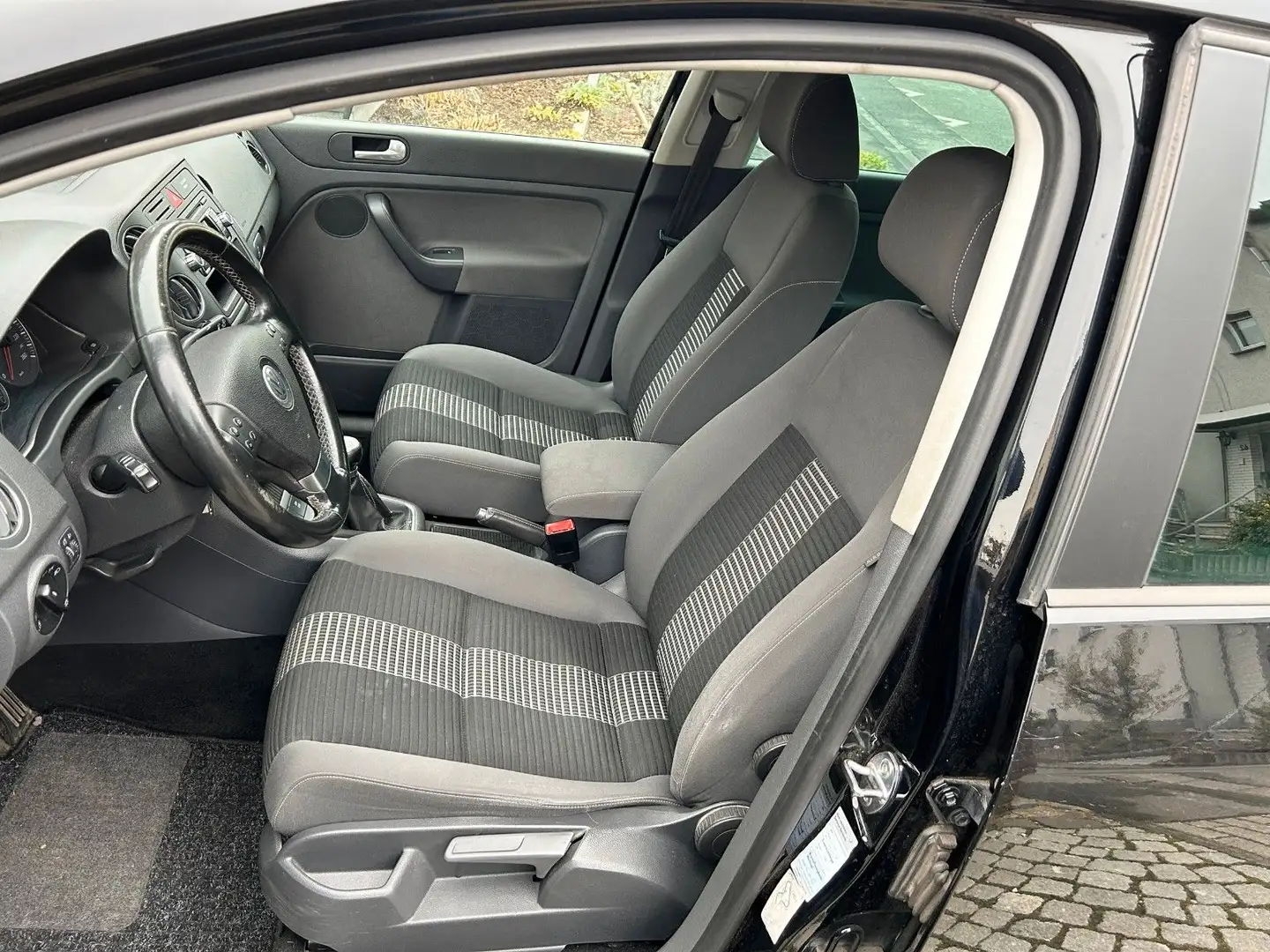 Volkswagen Golf Plus V 1,6 United  aus 2.Hd. Schwarz - 2