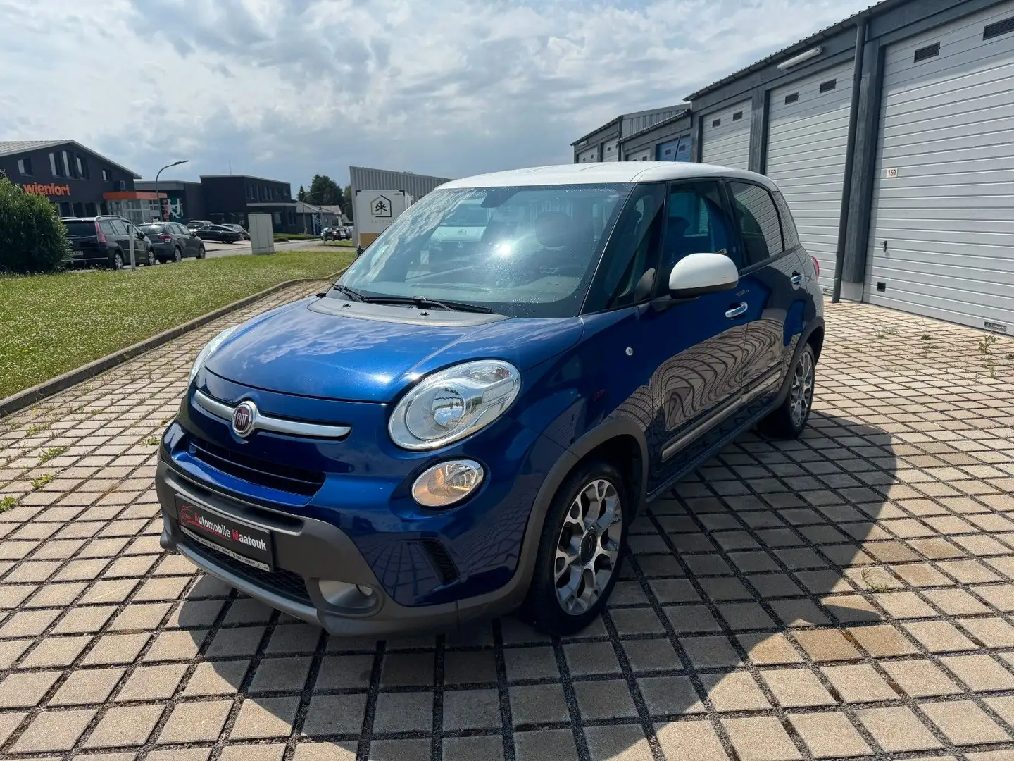 Fiat 500L Trekking *NAVI*EURO 6* Blau - 1