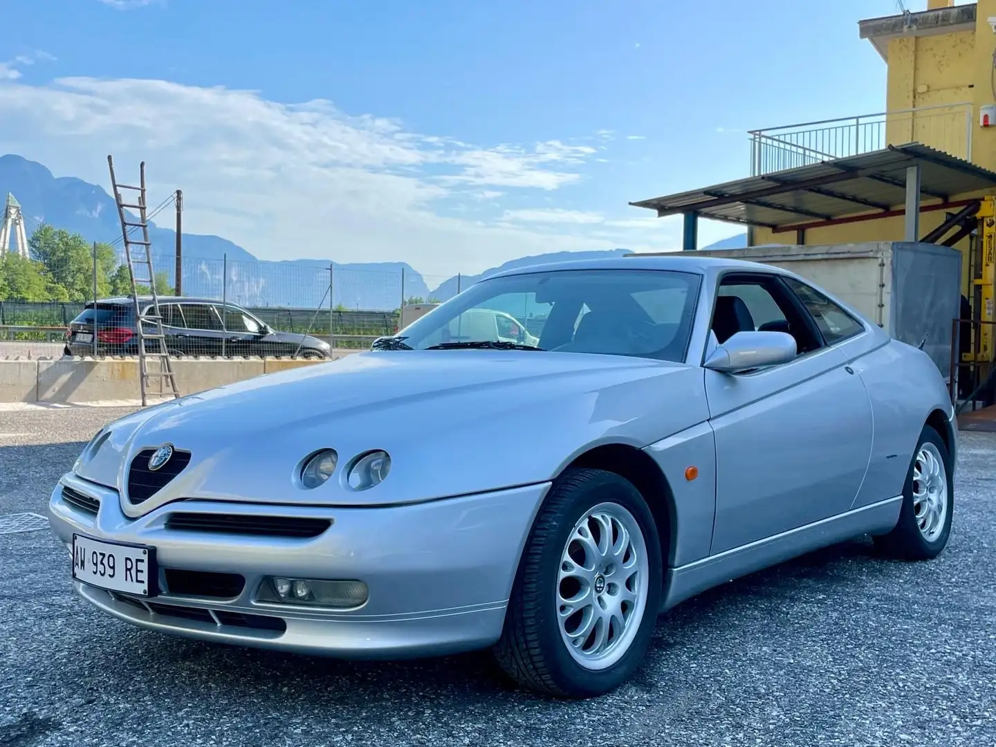 Alfa Romeo GTV Silver - 1