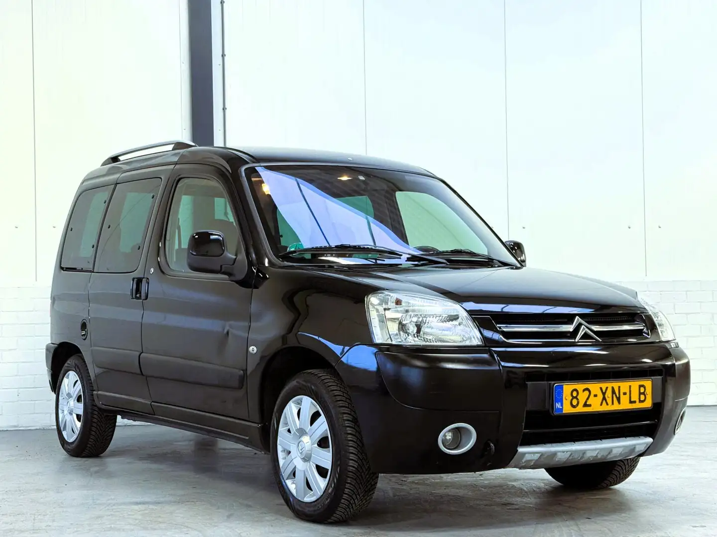 Citroen Berlingo 1.6i 16V X-TR LPG G3|Trekhaak|Airco Zwart - 1