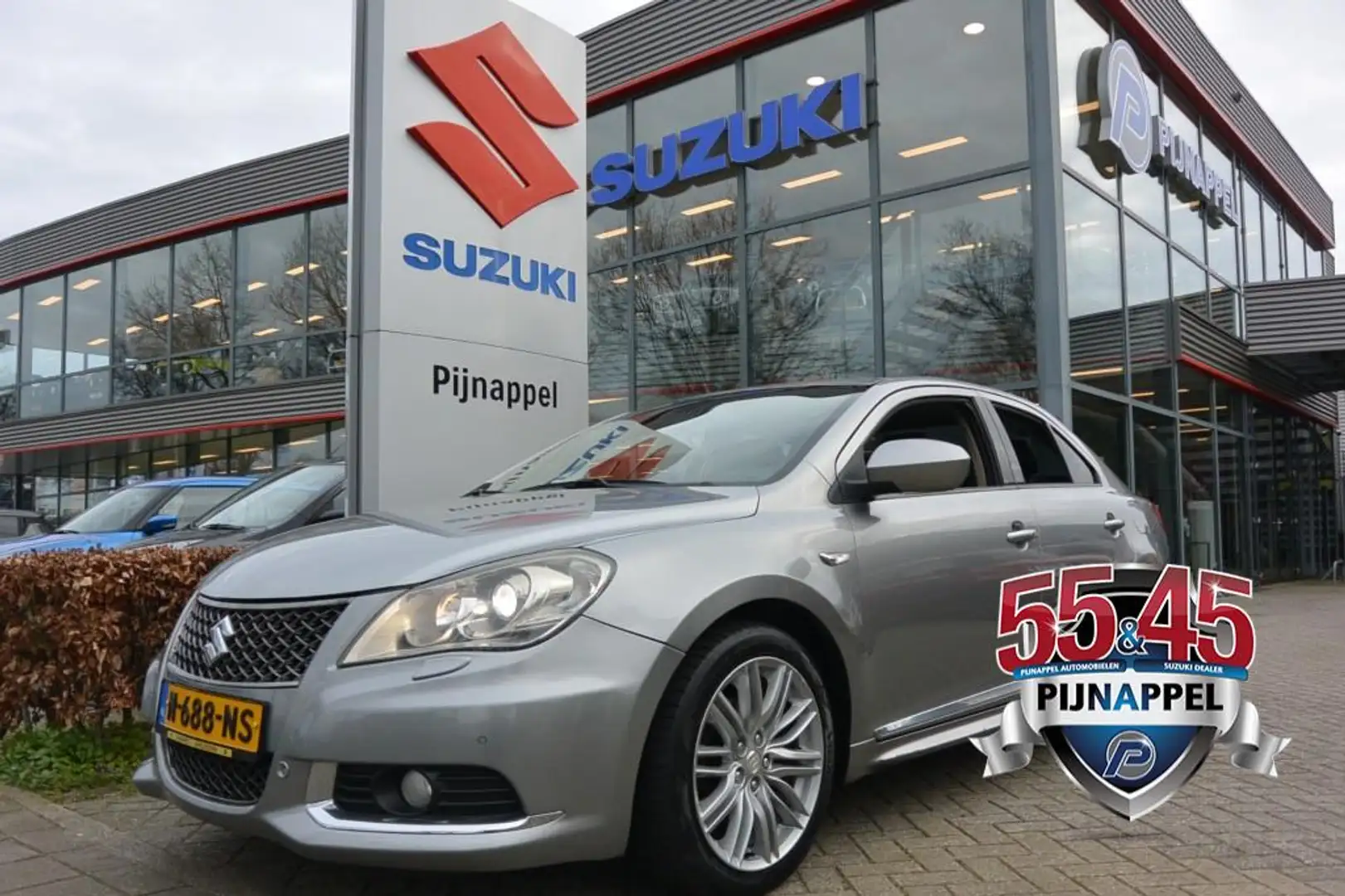 Suzuki Kizashi 2.4 Exclusive 5-deurs Airco / Sunroof / Leder Šedá - 1