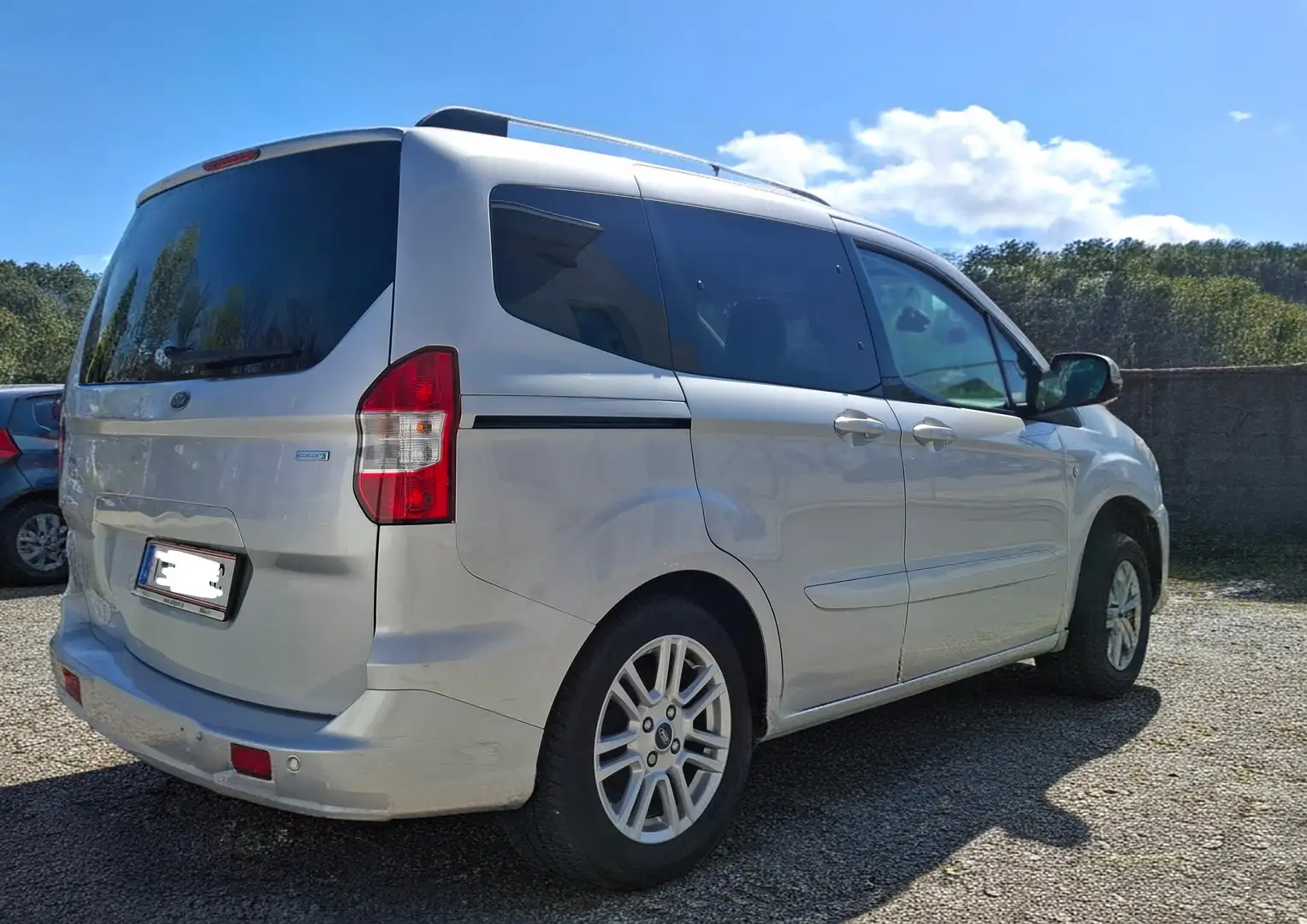 Ford Tourneo Courier Tourneo Courier 1,0 EcoBoost Sport Start/Stop Sport Silber - 2