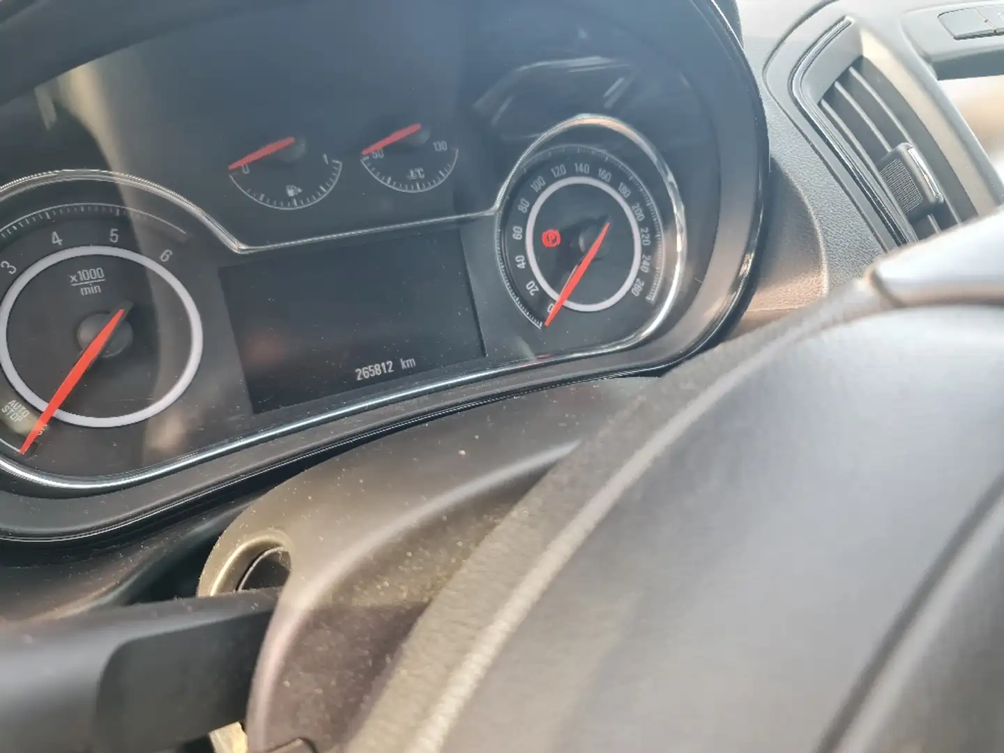 Opel Insignia 2.0 CDTI 140 ch * VENTE MARCHAND OU EXPORT UNIQUEMENT * - 2