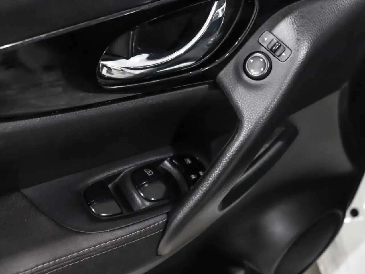 Nissan Qashqai снимка Nissan Qashqai