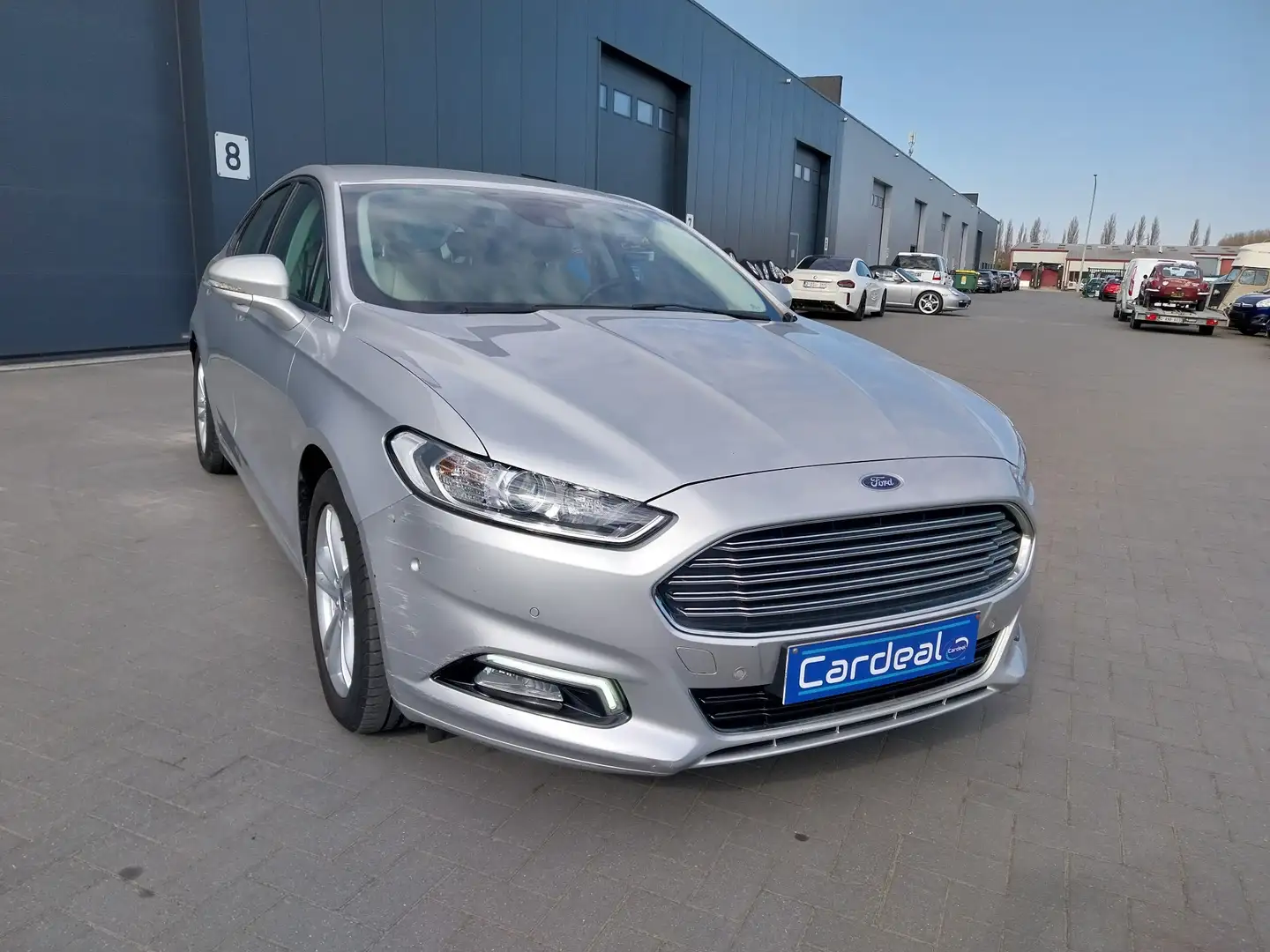 Ford Mondeo 1.5 EcoBoostTitanium/CUIR/GPS/CAMERA/GARANTIE/ Grijs - 1