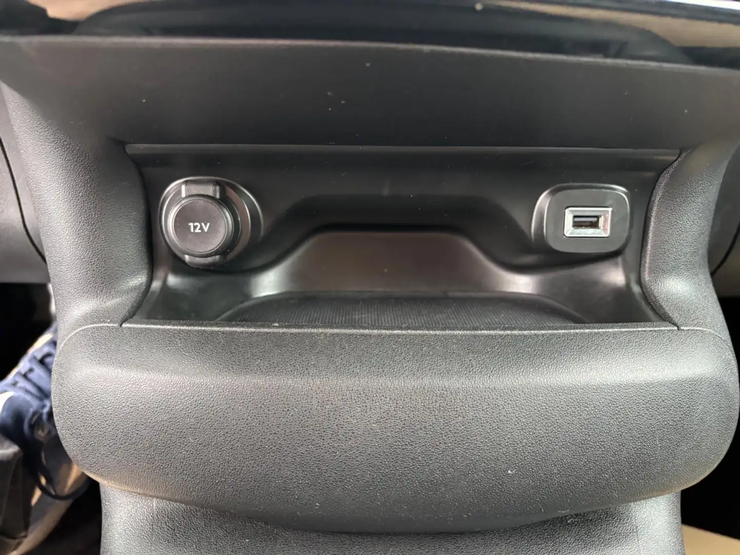 Citroen C4 Cactus BlueHDi 100 Setamp;S BVM6 C-Series - 2