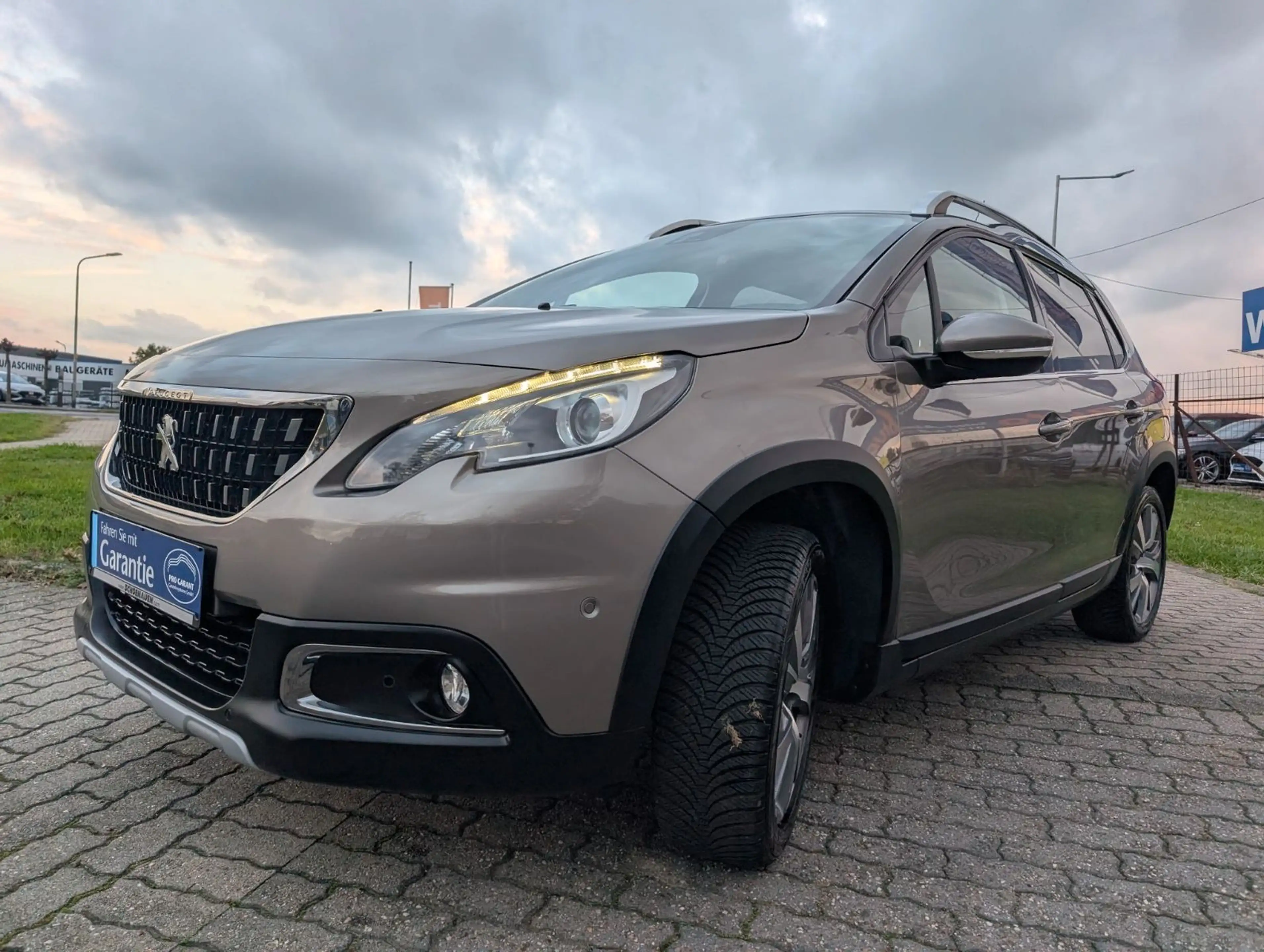 Peugeot 2008 Allure*1-HAND* — photo 5