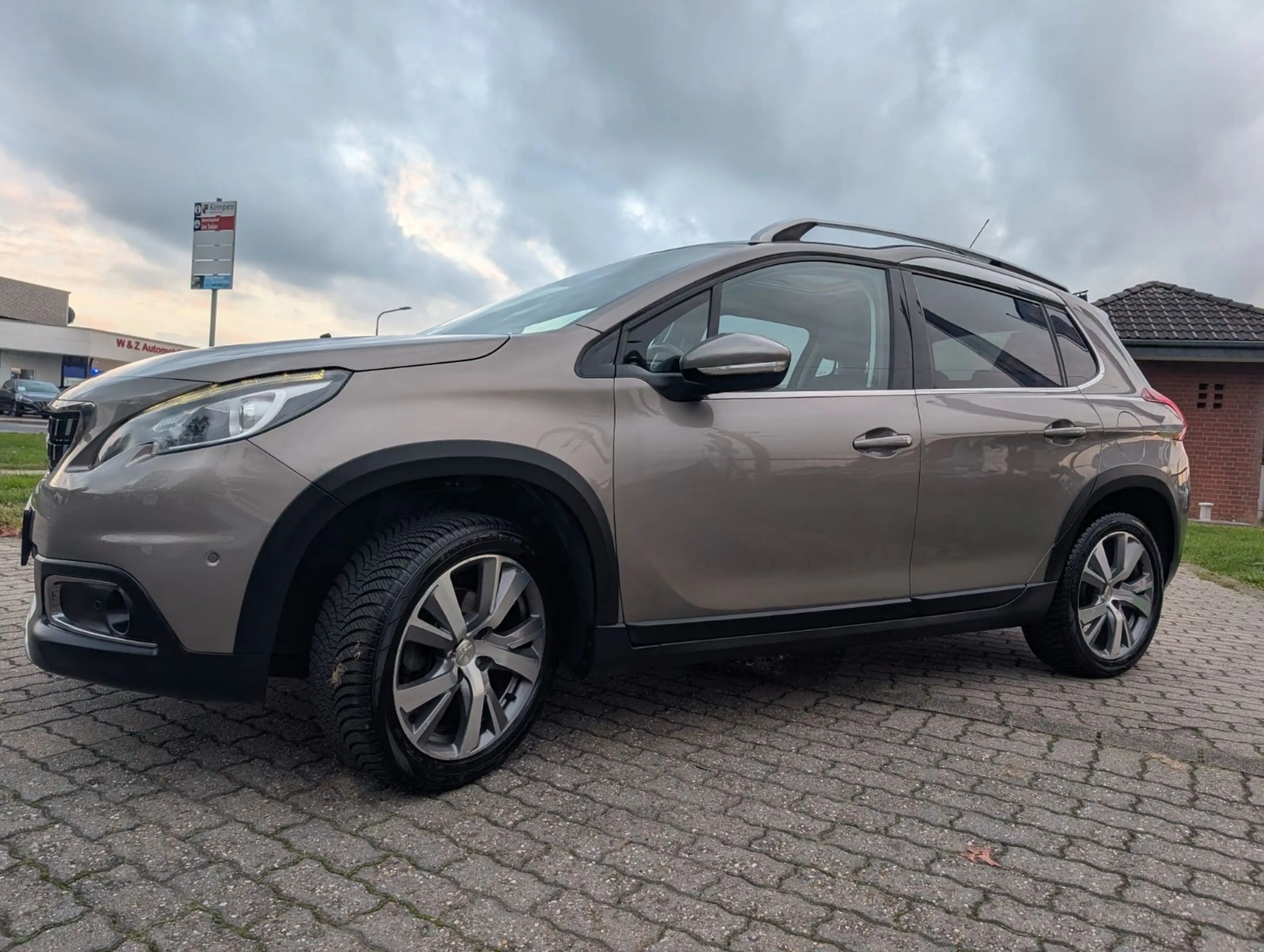 Peugeot 2008 Allure*1-HAND* — photo 14