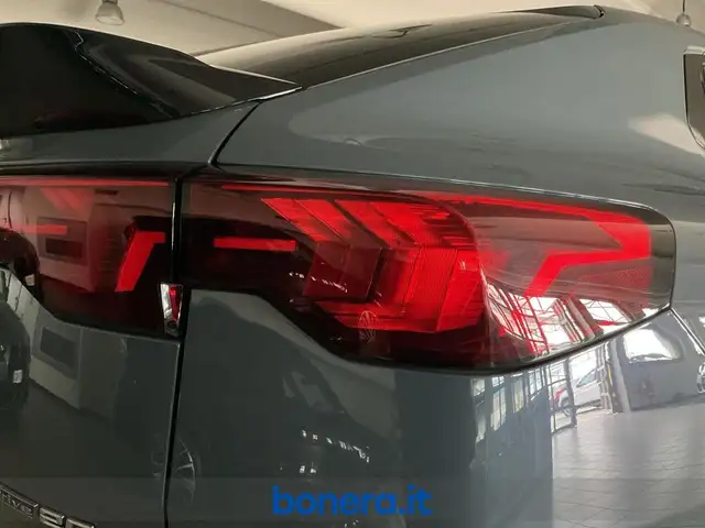 BMW Ix2 view 11