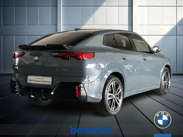 BMW Ix2 view 6