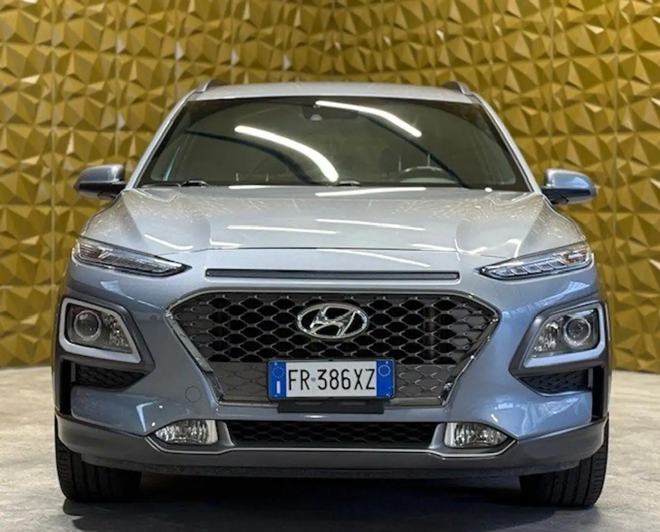 Hyundai KONA Kona 1.0 t-gdi Xpossible 2wd 120cv Gris - 1