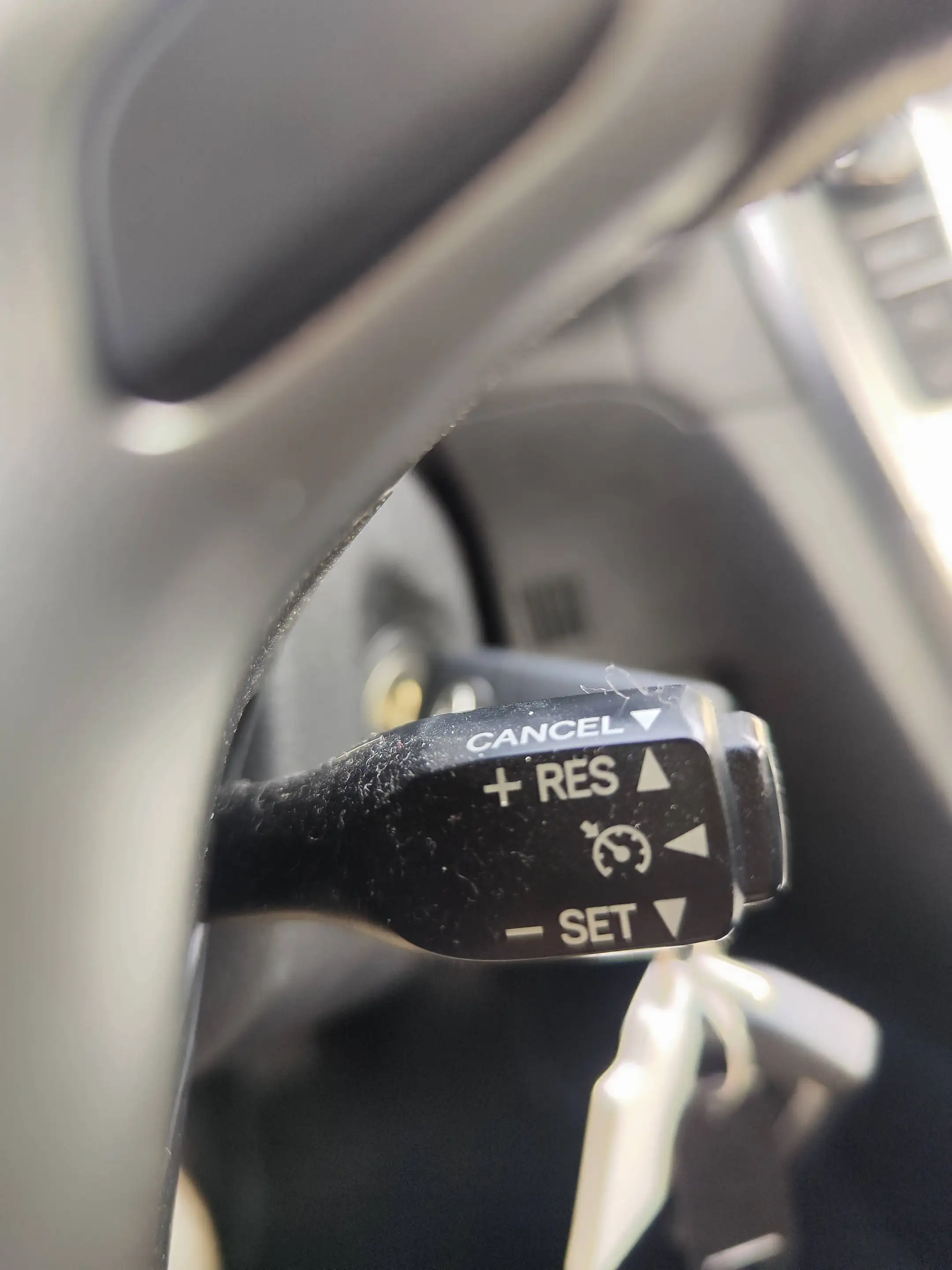 Toyota Avensis Avensis 1.6i — photo 11