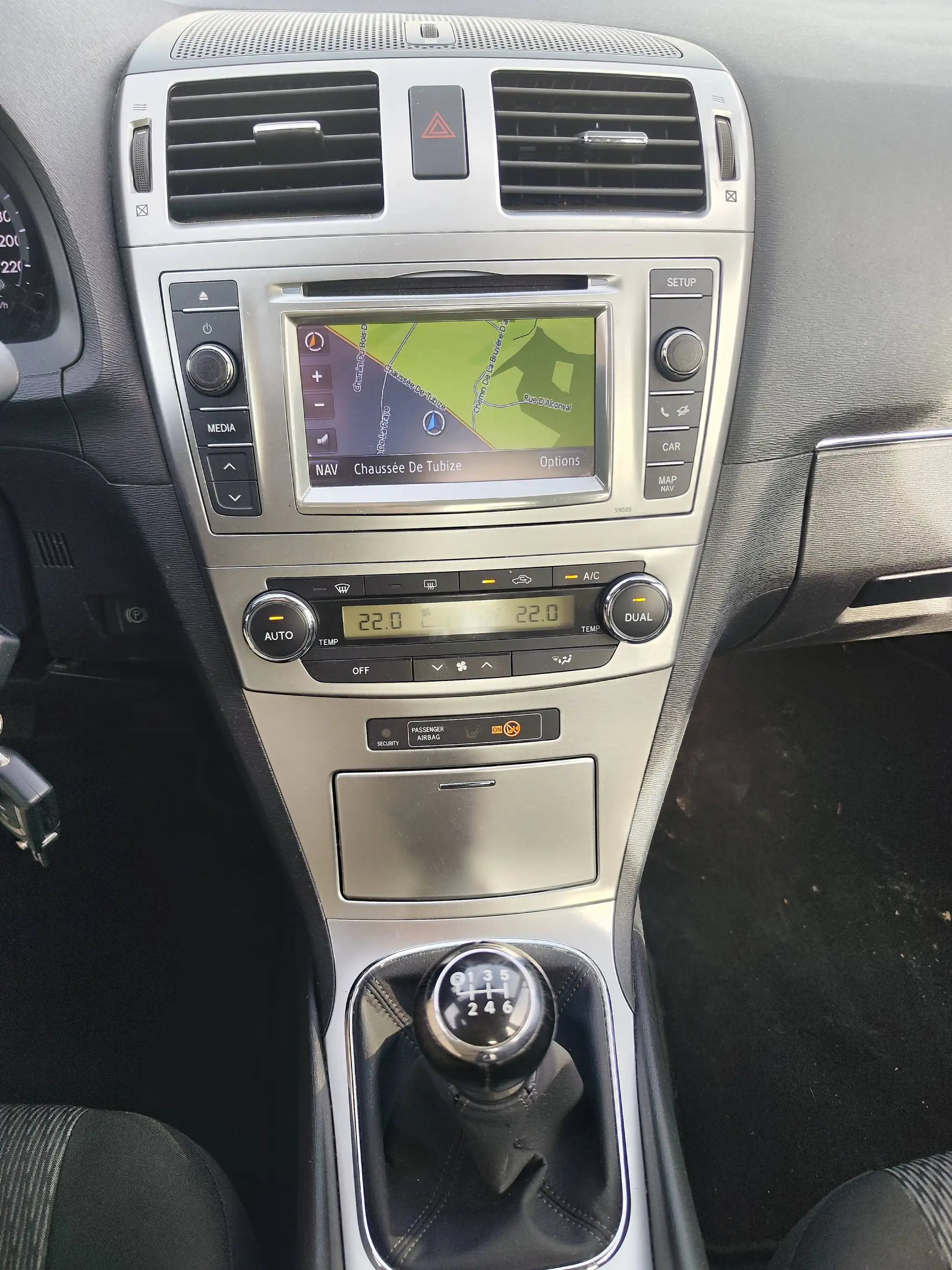 Toyota Avensis Avensis 1.6i — photo 13