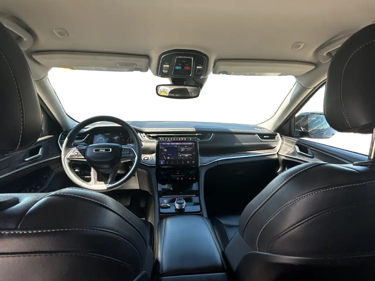 Jeep Grand Cherokee снимка Jeep Grand Cherokee
