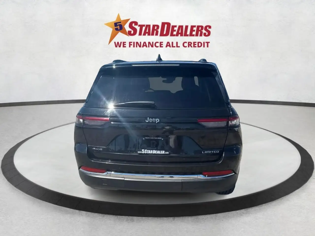 Jeep Grand Cherokee снимка Jeep Grand Cherokee