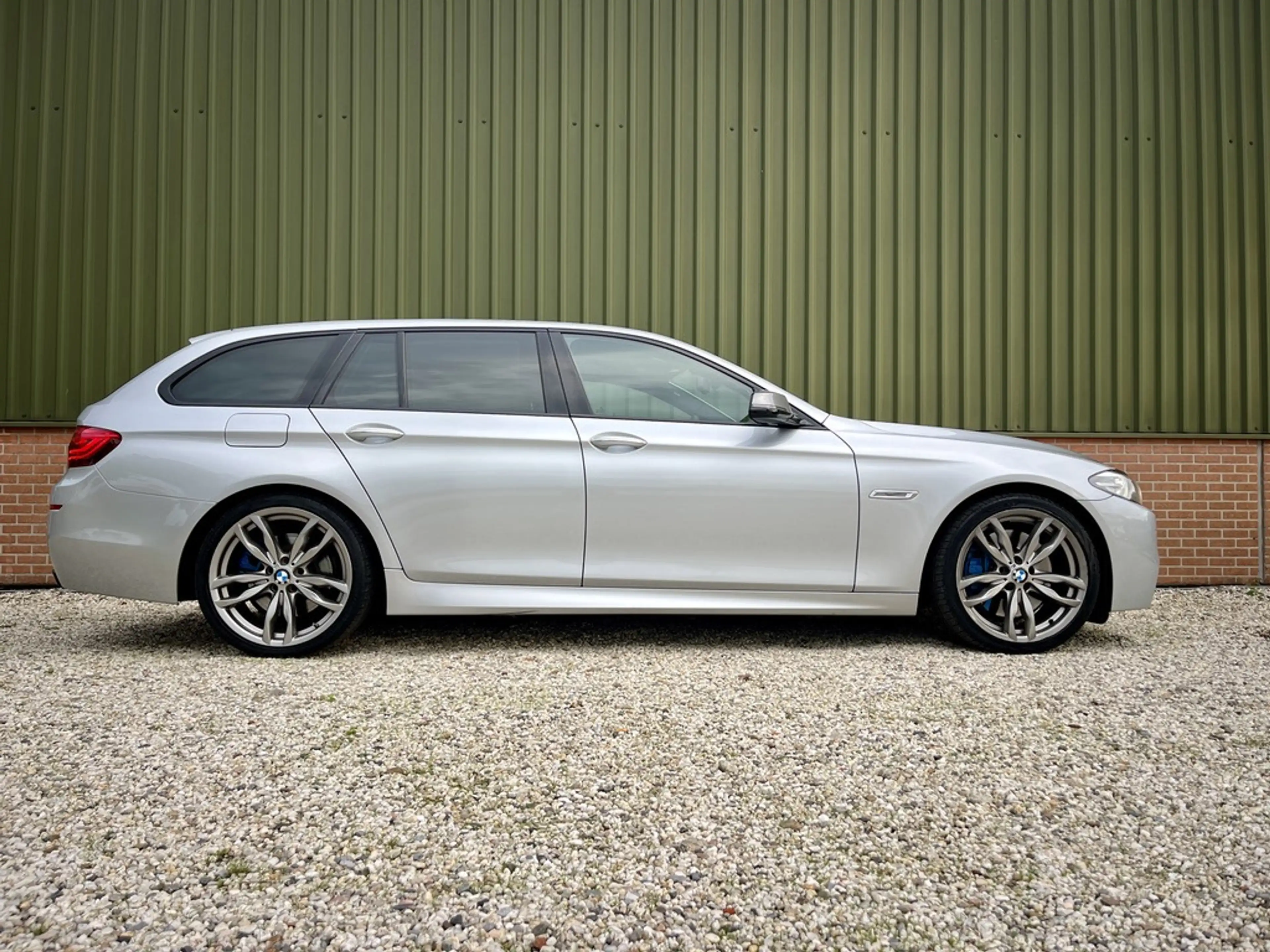 BMW M550 5-serie Touring M550xd- Panorama- Full options — photo 6