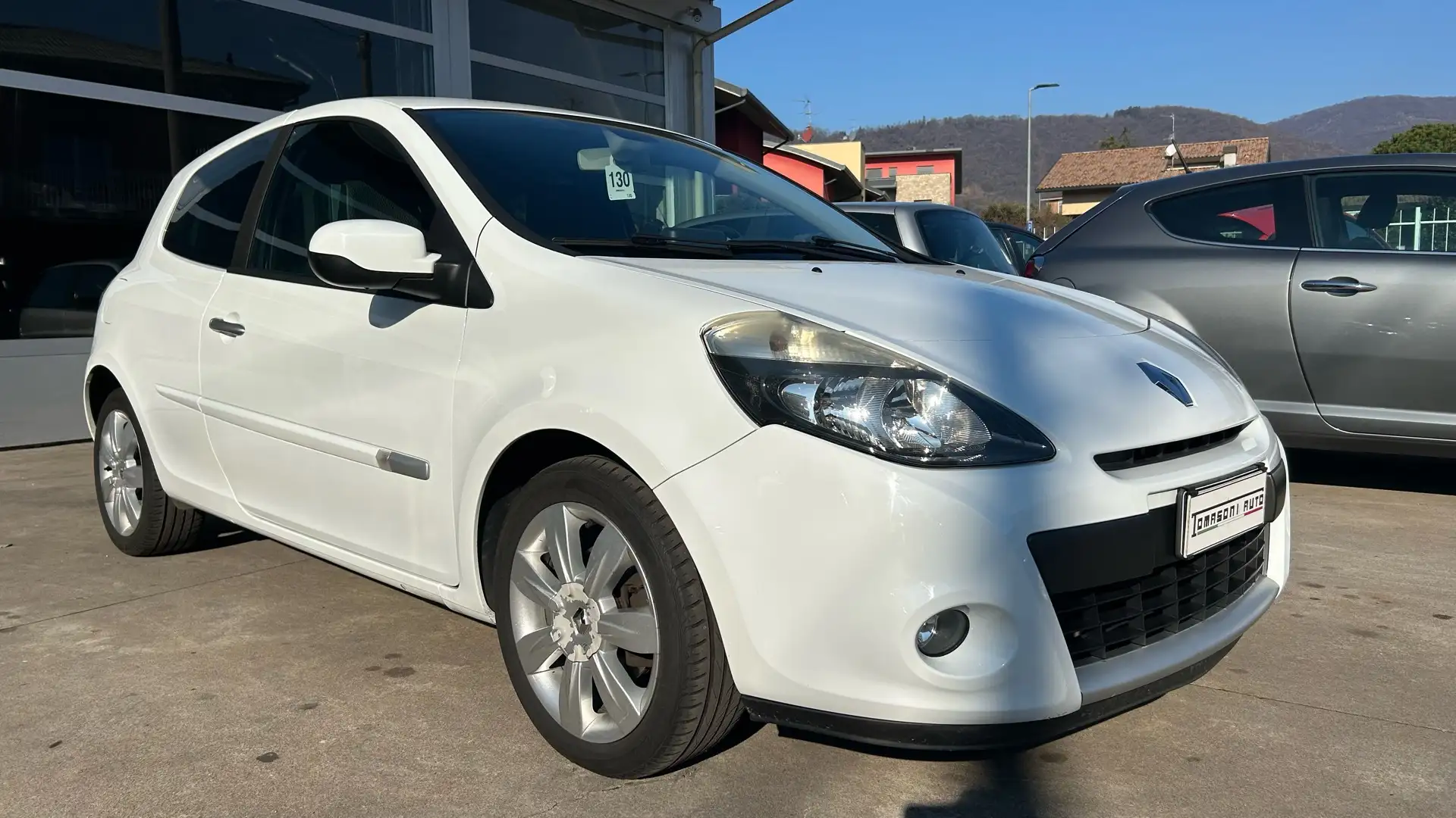 Renault Clio 3p 1.2 tce Luxe 100cv Neopatentati Wit - 2