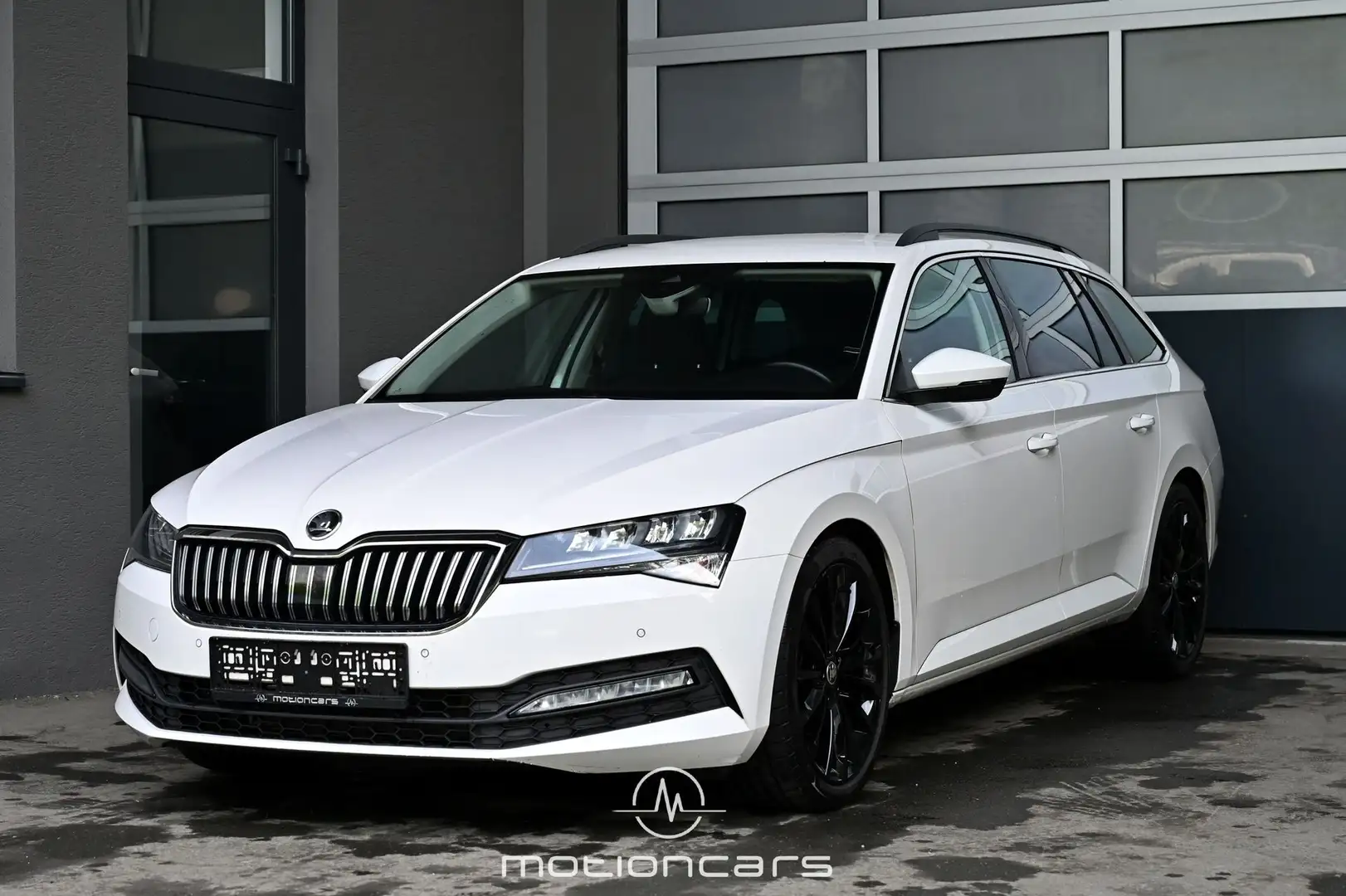 Skoda Superb 2.0 TDI Ambition Pickerl NEU Weiß - 1