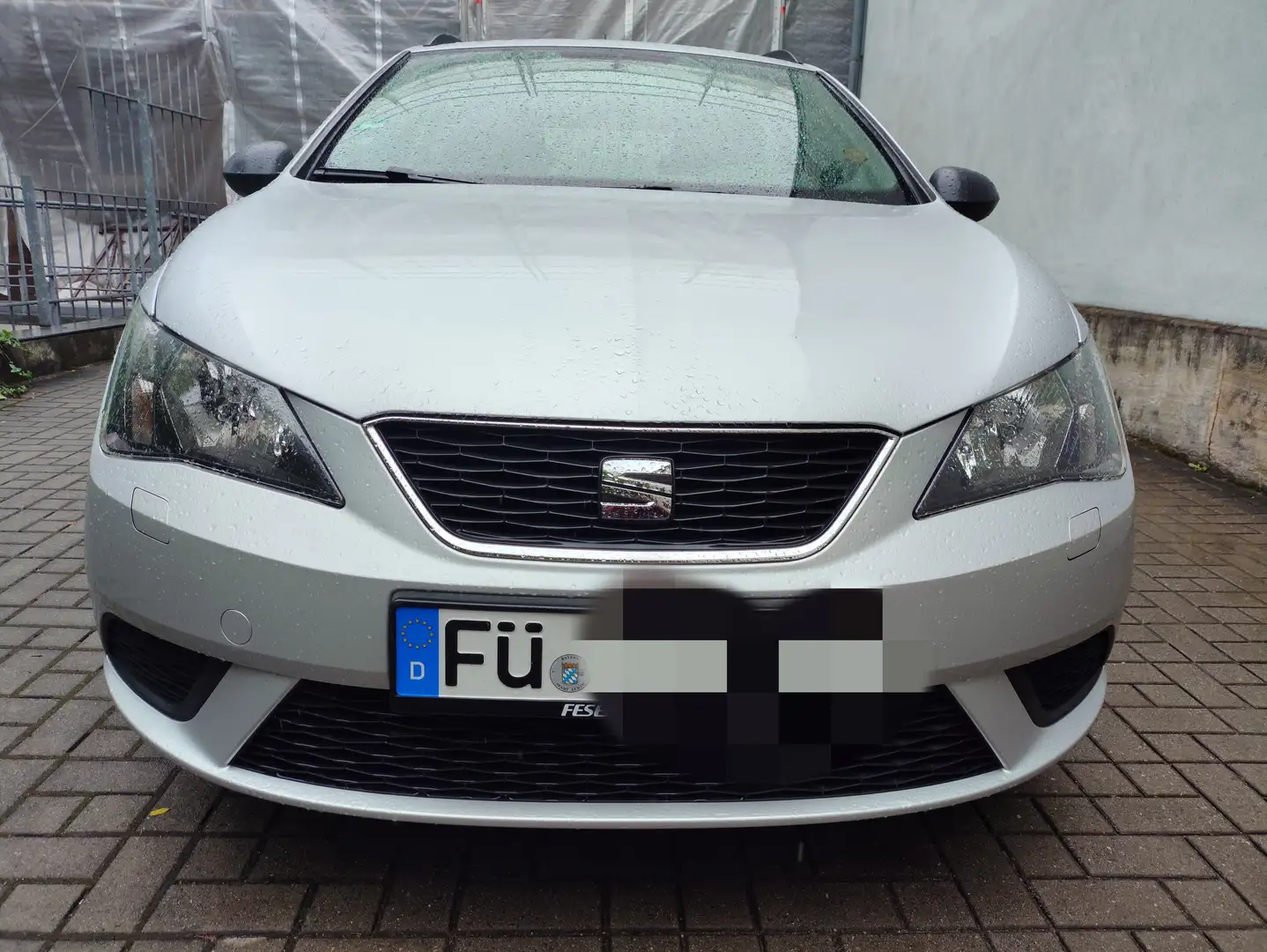 SEAT Ibiza ST 1.0 MPI Reference Silber - 2