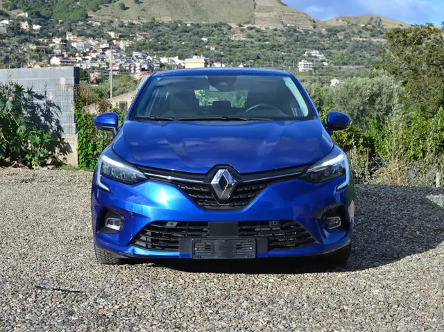 Renault Clio E-TECH HYBRID