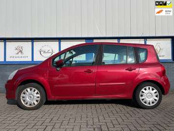1.6-16V Dynamique AUTOMAAT 2010 3495eu