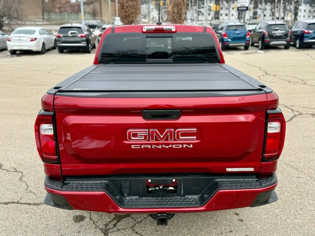 GMC Canyon снимка GMC Canyon