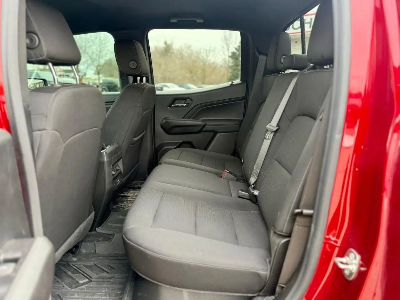 GMC Canyon снимка GMC Canyon