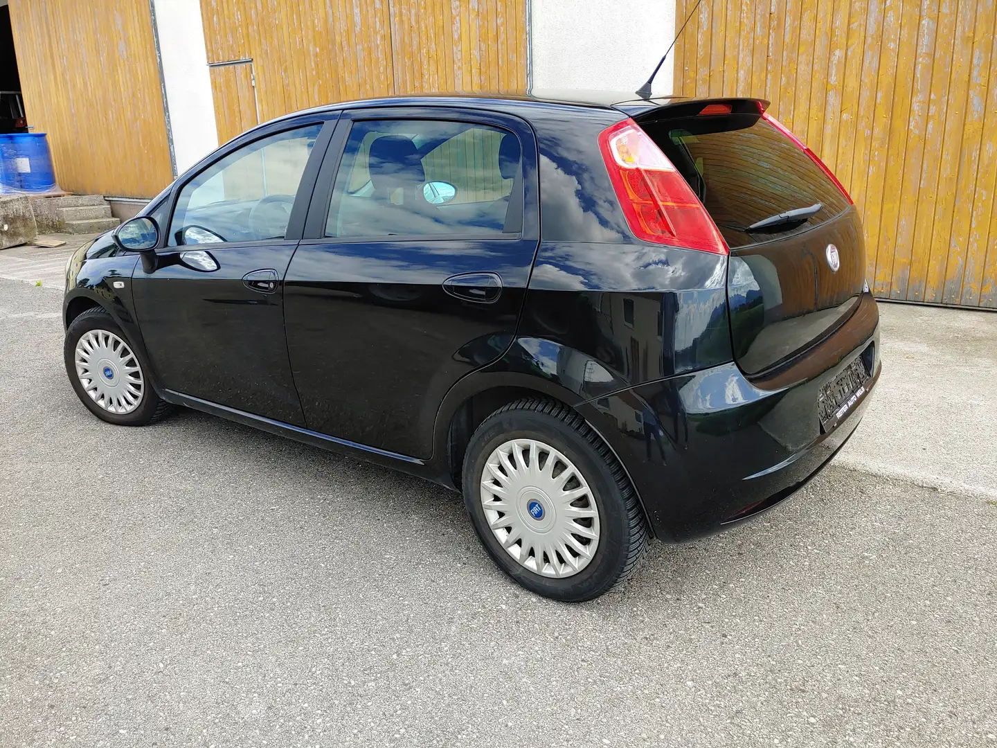 Fiat Grande Punto Grande Punto 1,4 Gran Luce Gran Luce Schwarz - 1