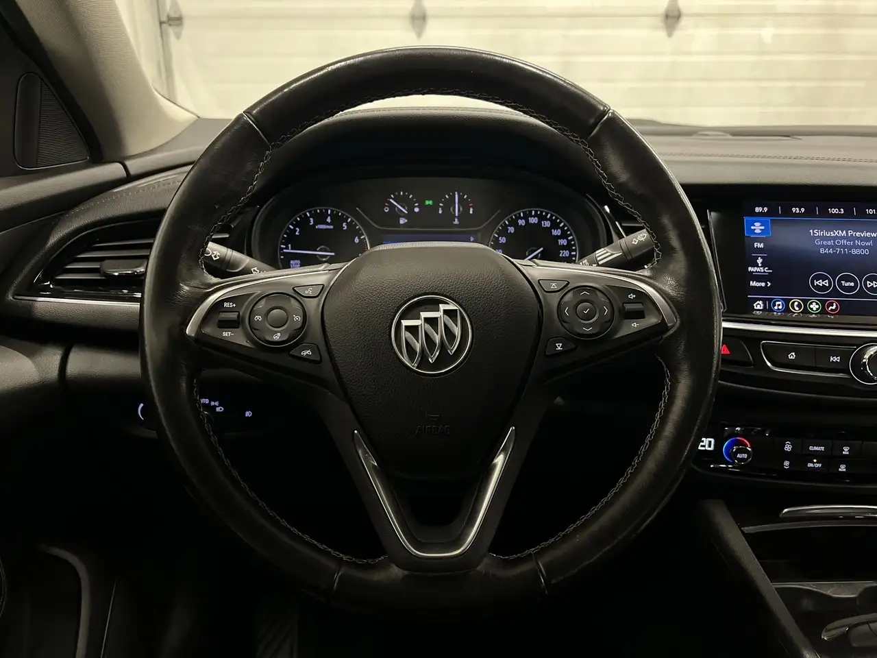 Buick Regal снимка Buick Regal