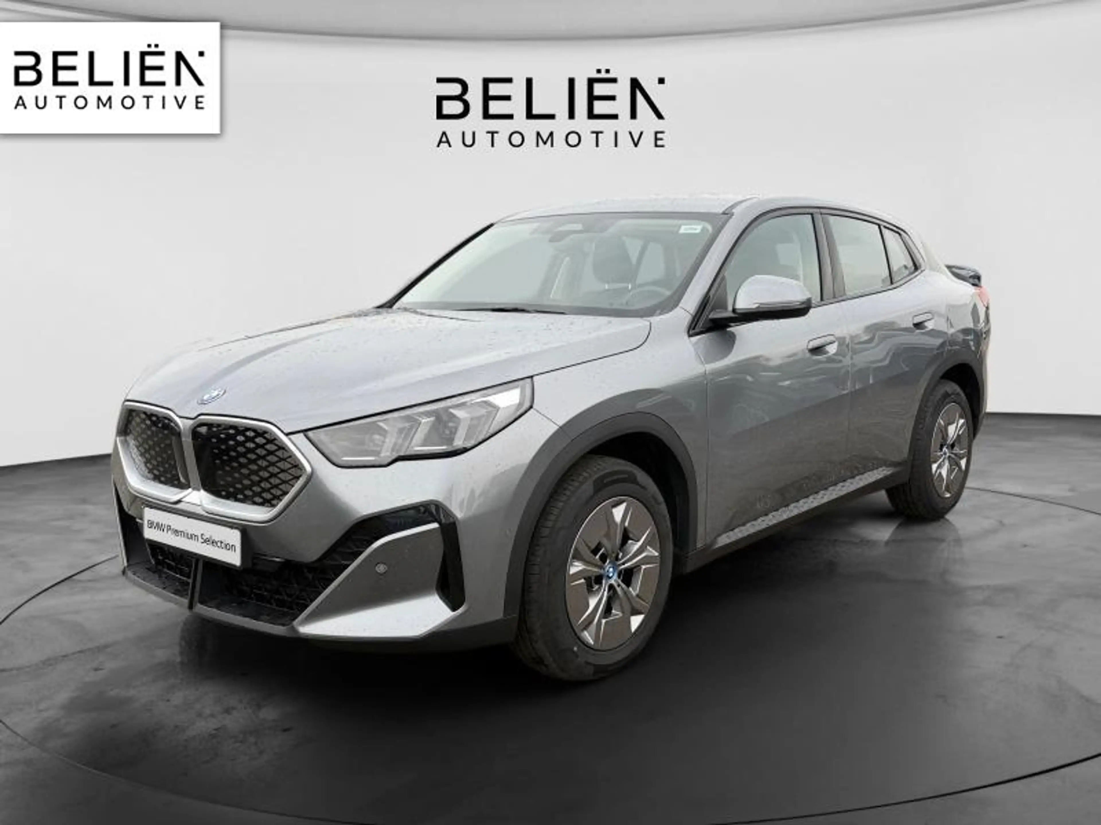 BMW iX2 eDrive20