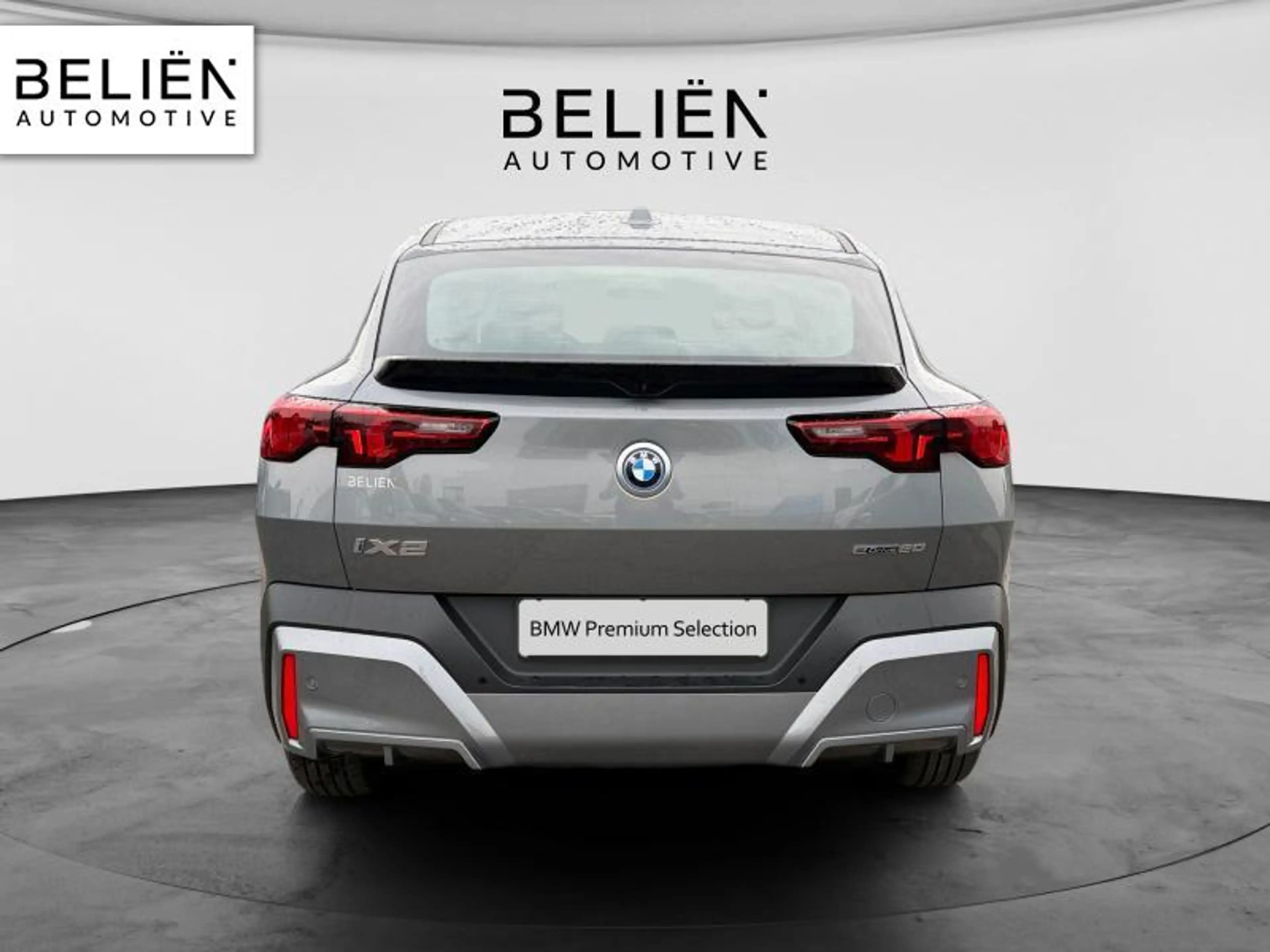 BMW iX2 eDrive20 — photo 4