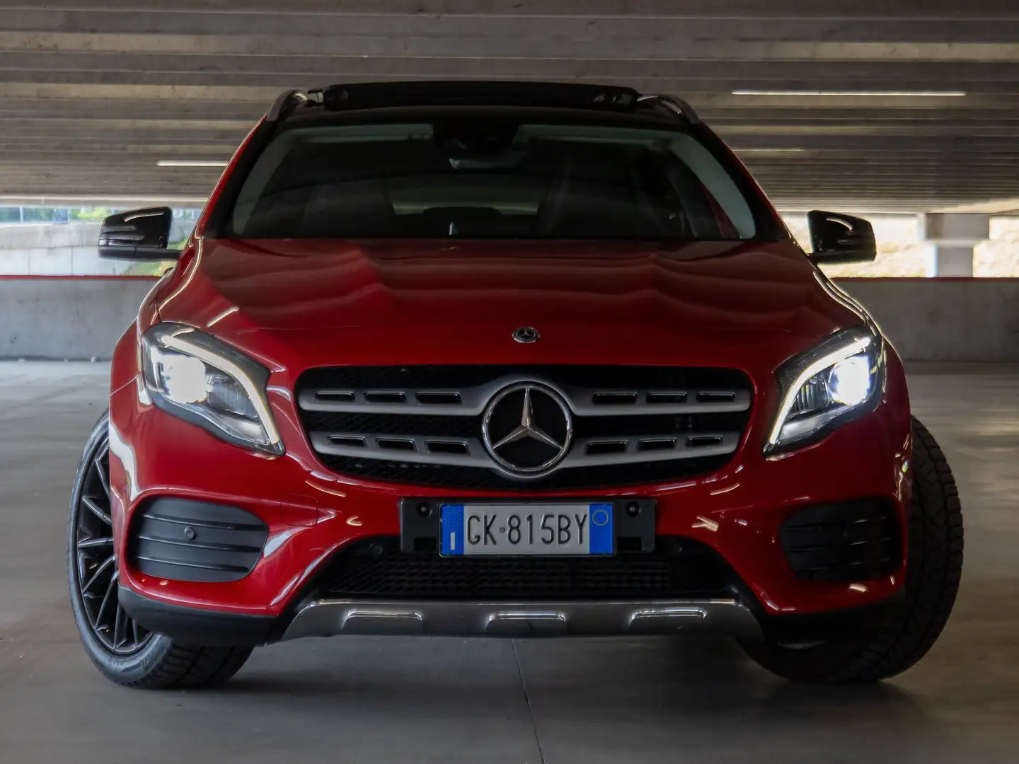Mercedes-Benz GLA 200 GLA 200 - Night Edition Sport AMG Rojo - 2