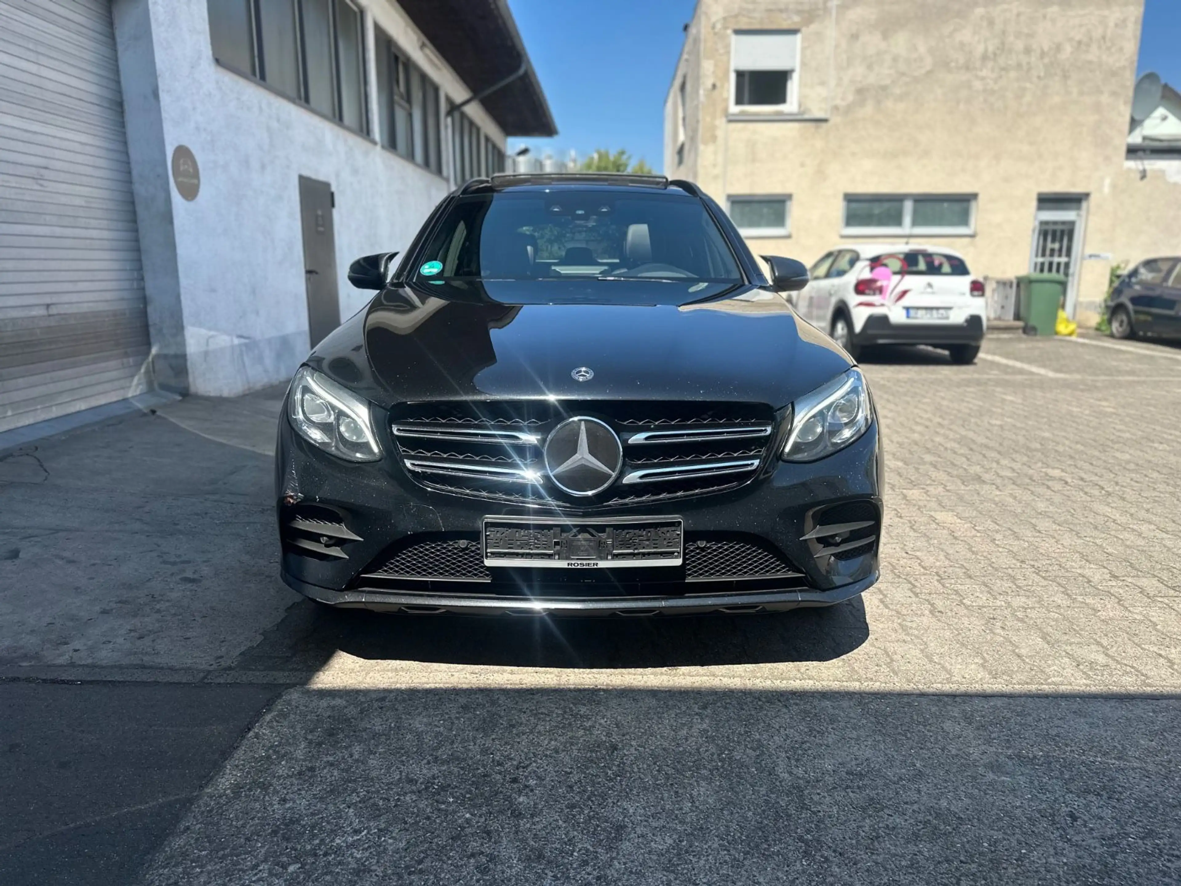 Mercedes-Benz GLC 350 d 4Matic AMG Line *Kamera*Abstand*Leder* — photo 3