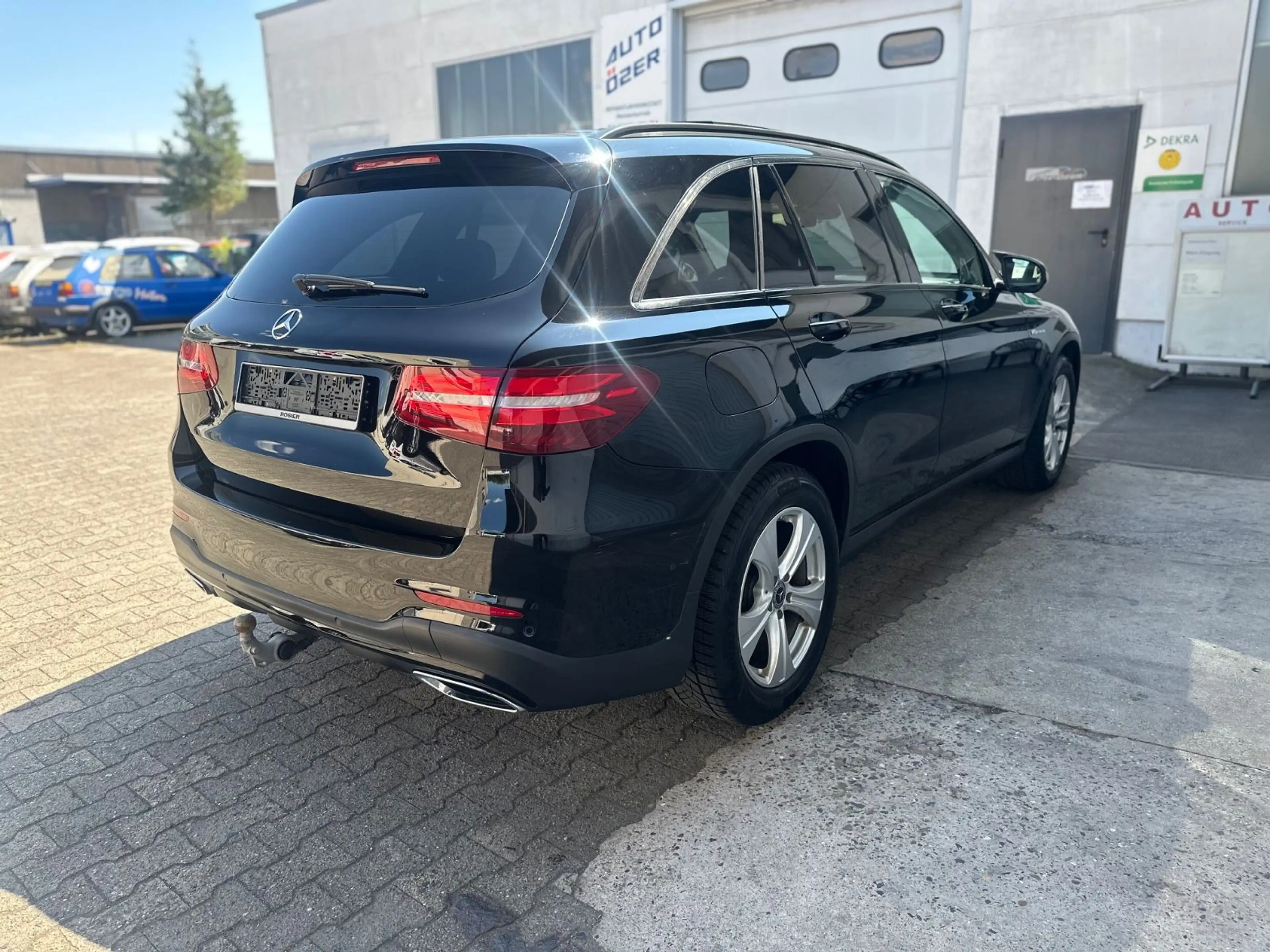Mercedes-Benz GLC 350 d 4Matic AMG Line *Kamera*Abstand*Leder* — photo 8