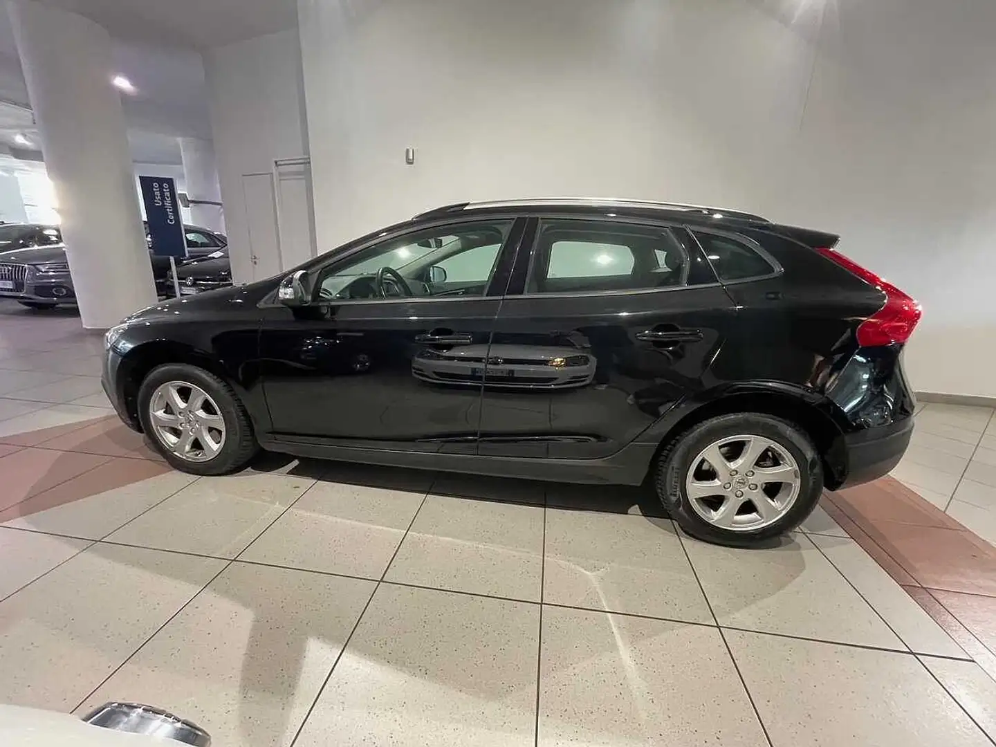 Volvo V40 Cross Country V40 CC Cross Country D2 1.6 Kinetic Noir - 2