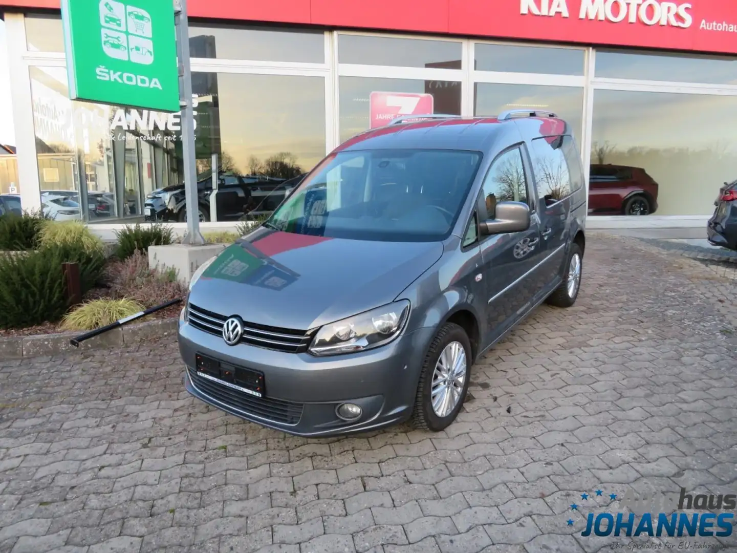 Volkswagen Caddy 1.2 TSI BMT CUP Klima Fenster el. Grau - 1
