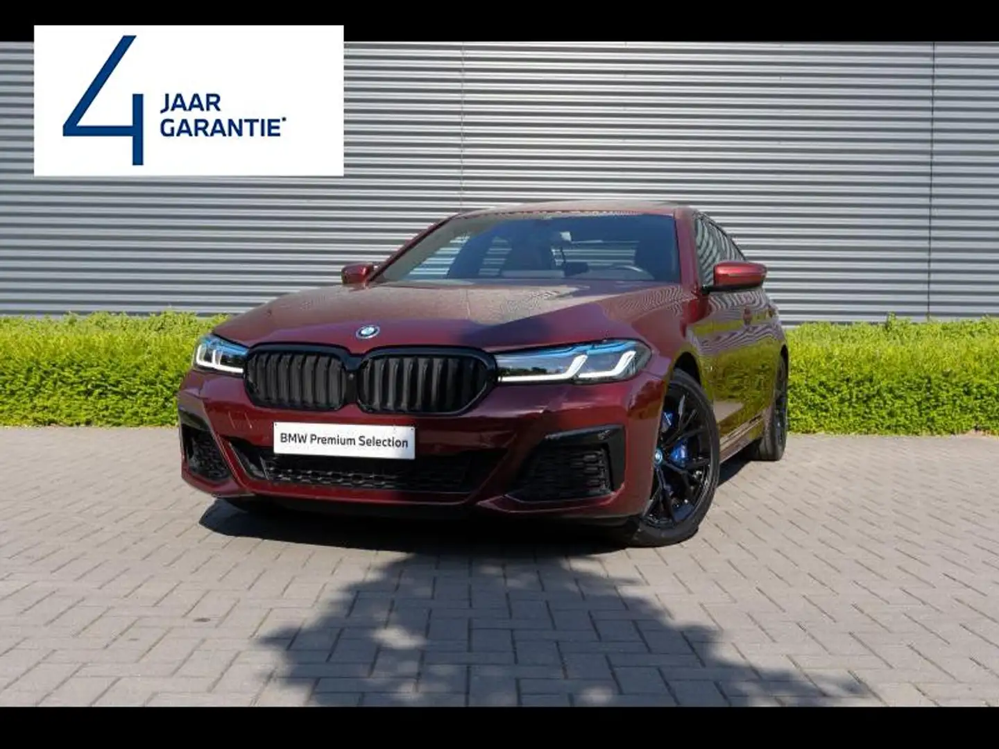 BMW 545 e xDrive Fiscaal gunstig, sportief en in stijl rij Rosso - 1