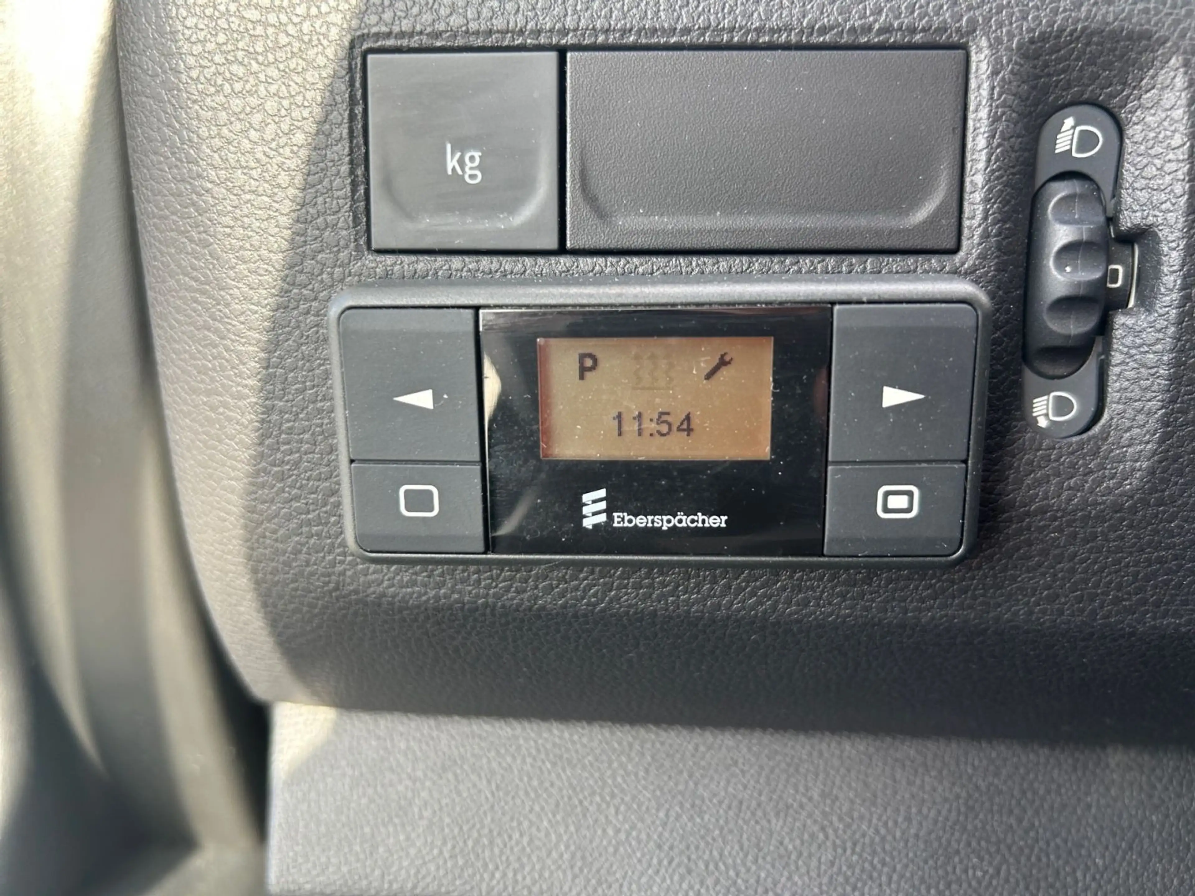Nissan Interstar 2.2 dci AT L2H2 - Stdhzg Navi CarPlay — photo 14