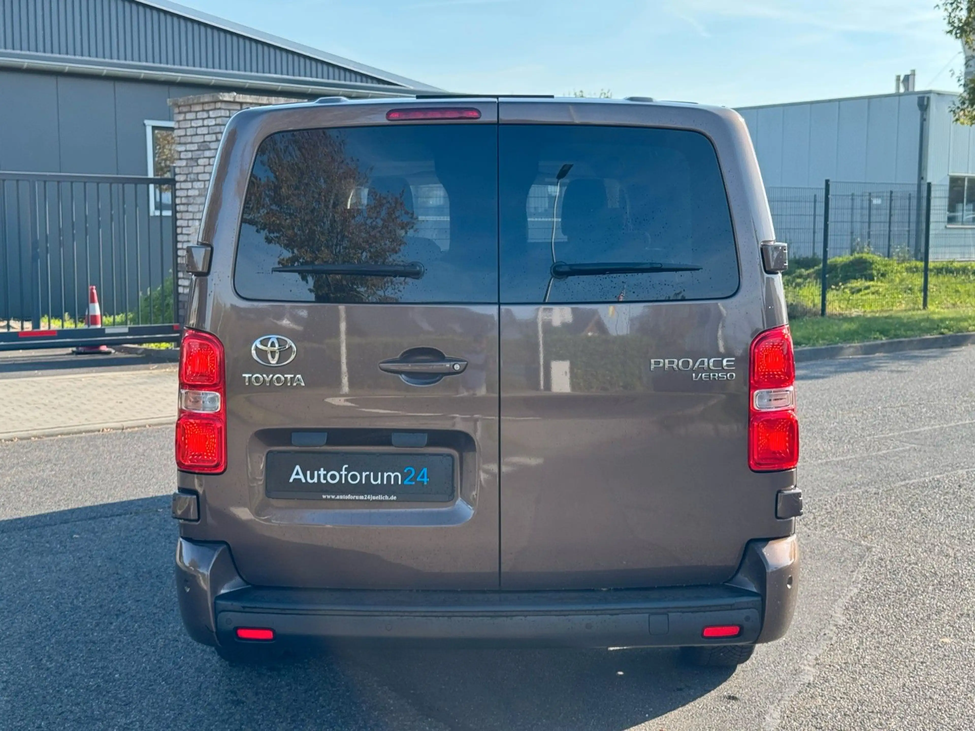 Toyota Proace L2 *Garantie*Autom.*9-Sitzer*Navi* — photo 4