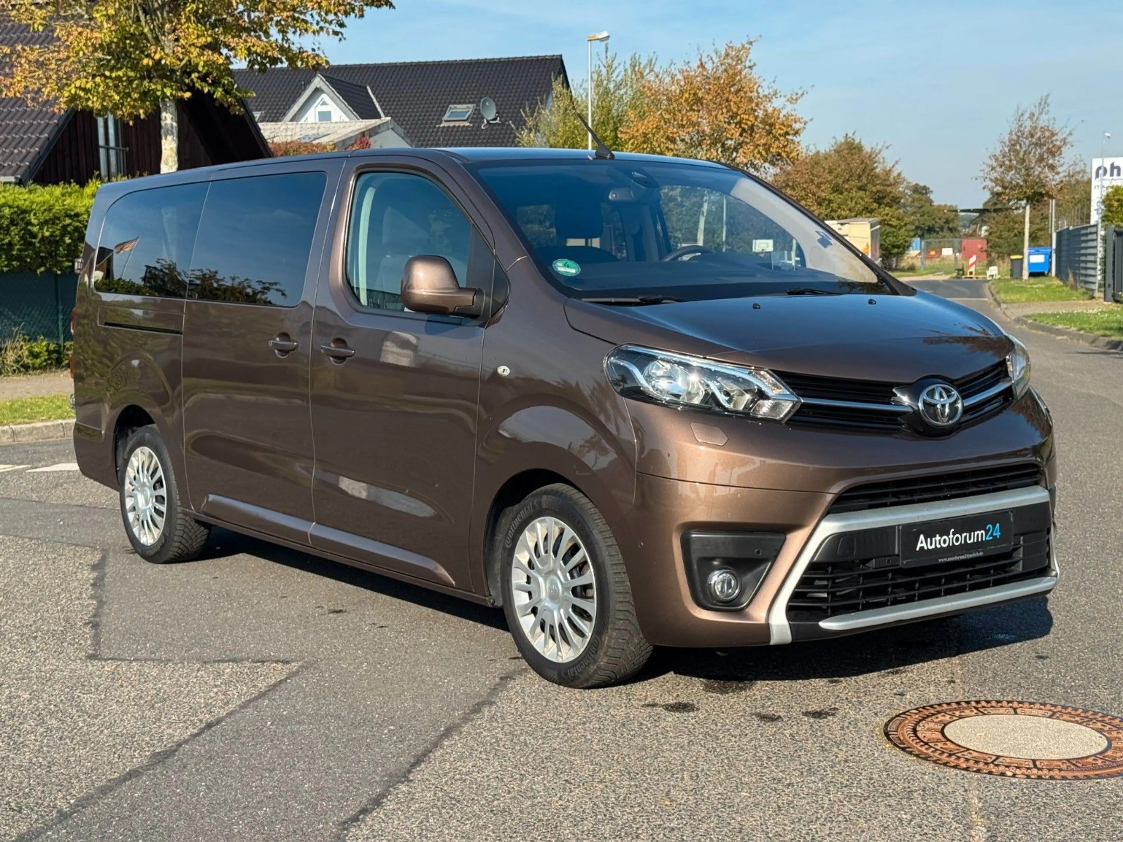 Toyota Proace L2 *Garantie*Autom.*9-Sitzer*Navi* — photo 7